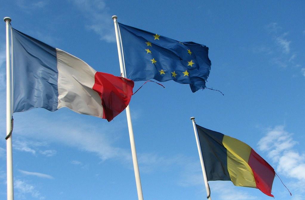 Banderas de Francia, Alemania y Naciones Unidas