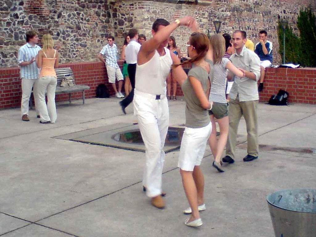 Clase de salsa abierta