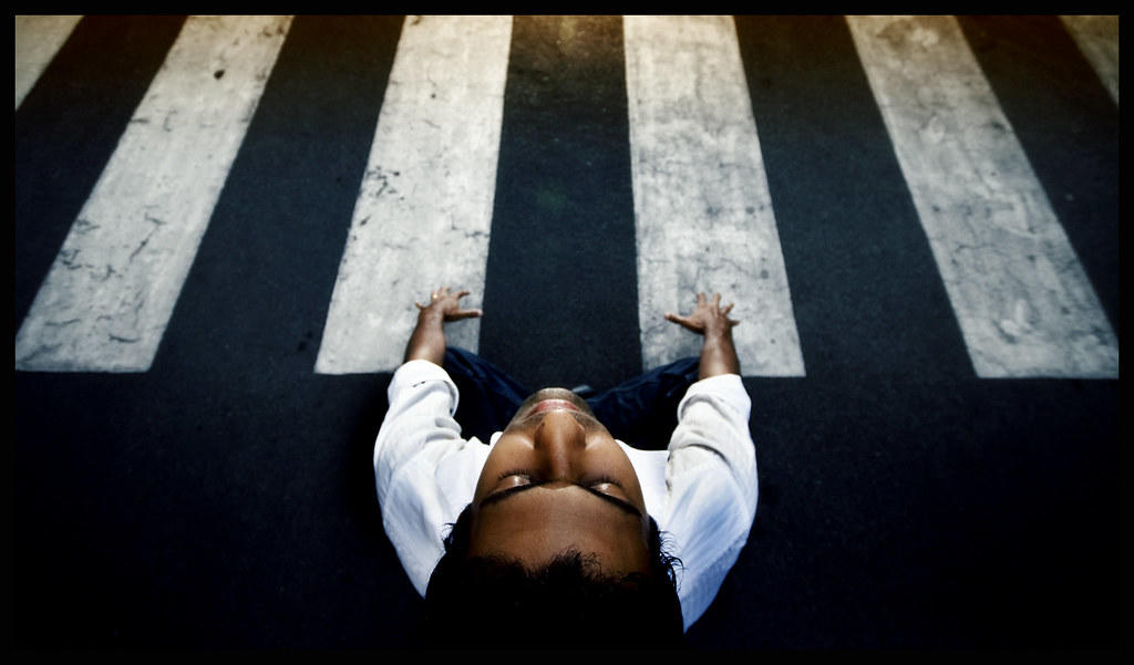 Cruce peatonal emula piano