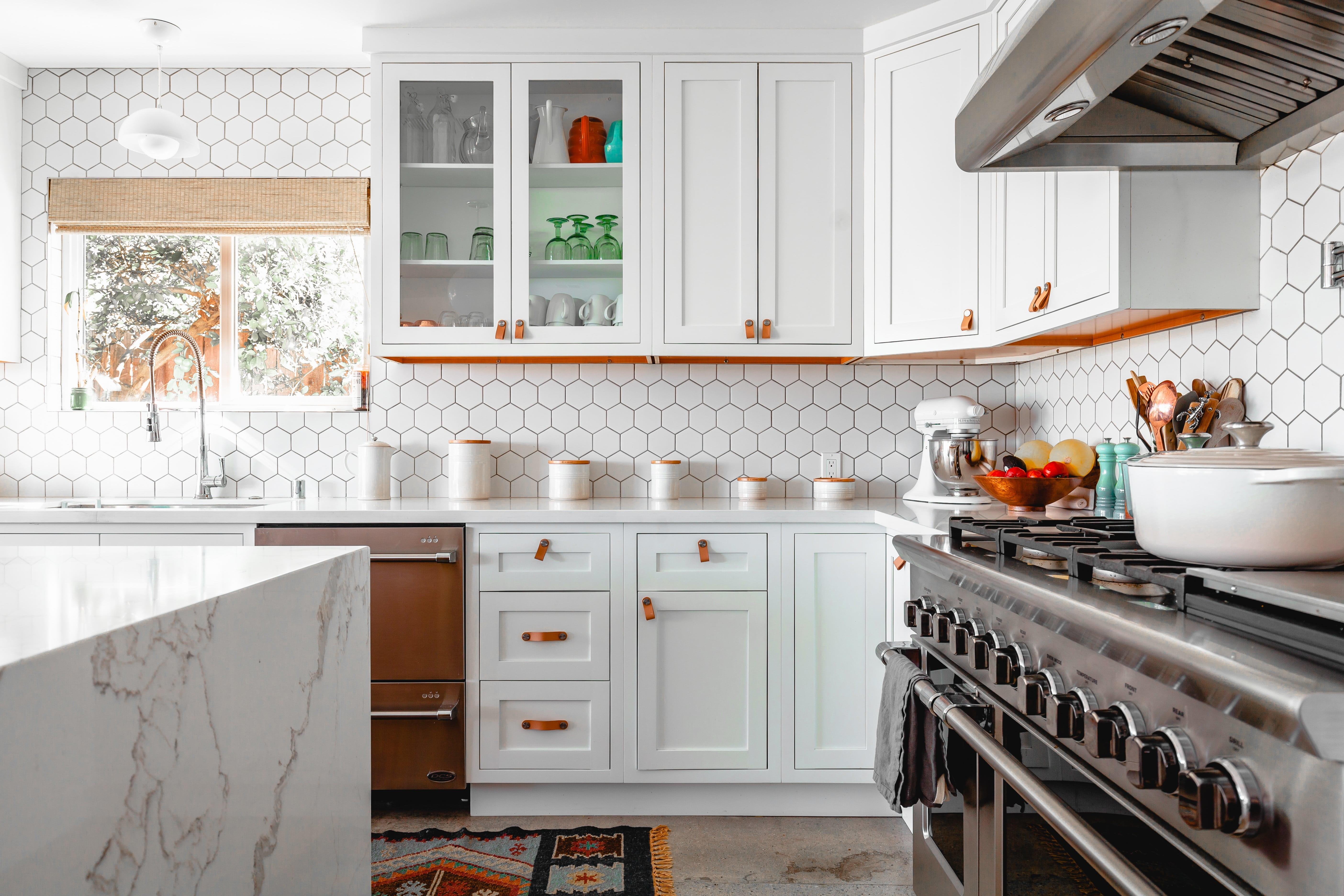 Cocina rústica blanca