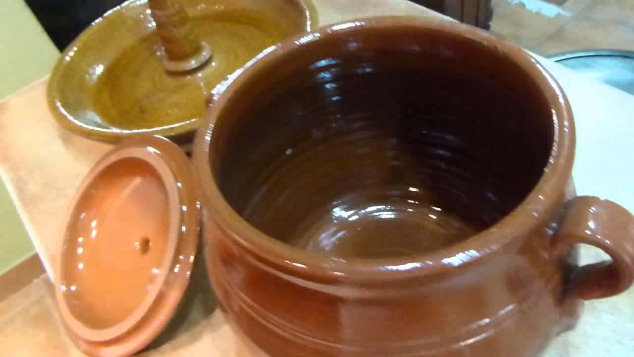 Cazuela de greda vacía