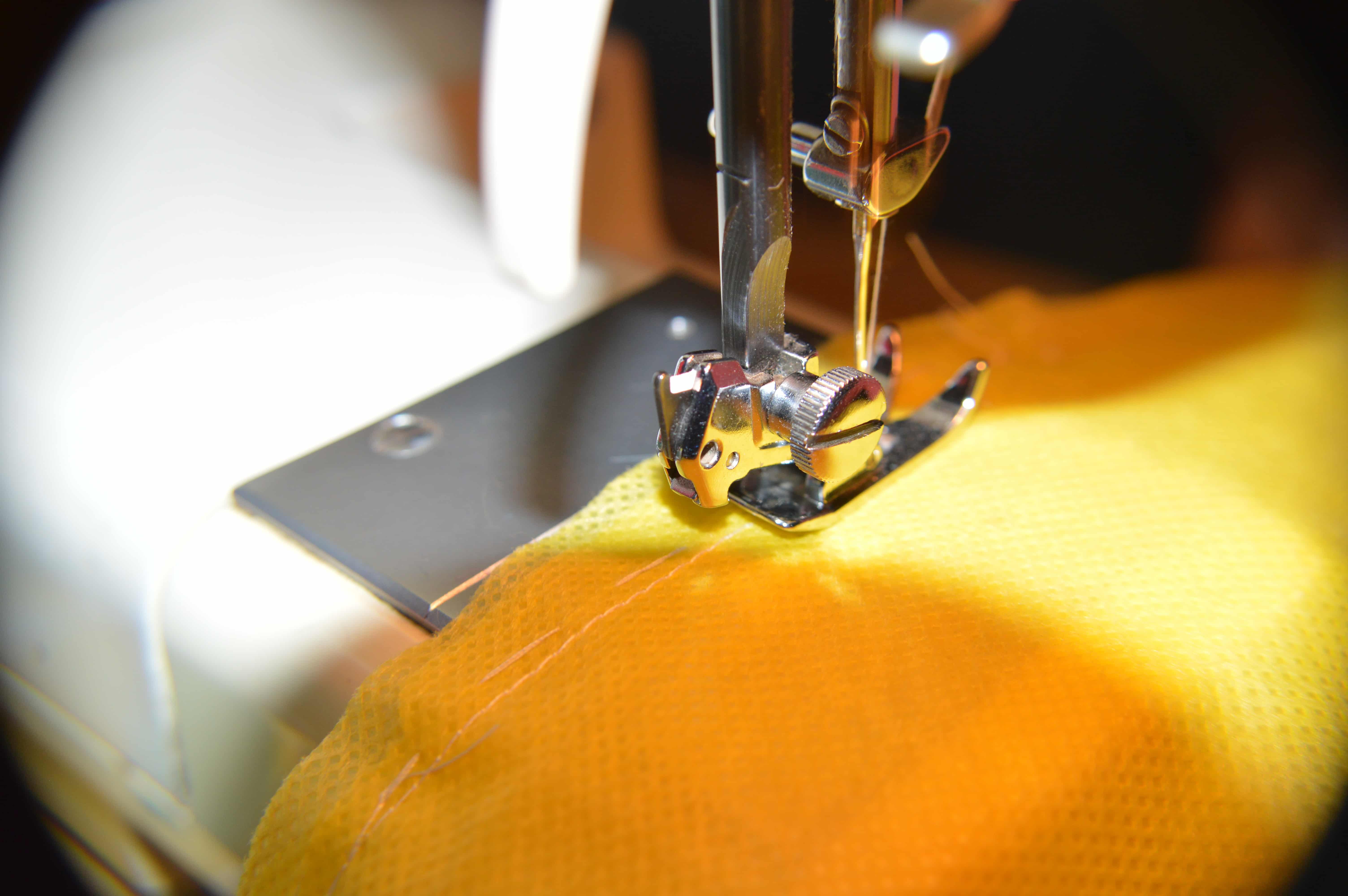 Aguja de máquina de coser