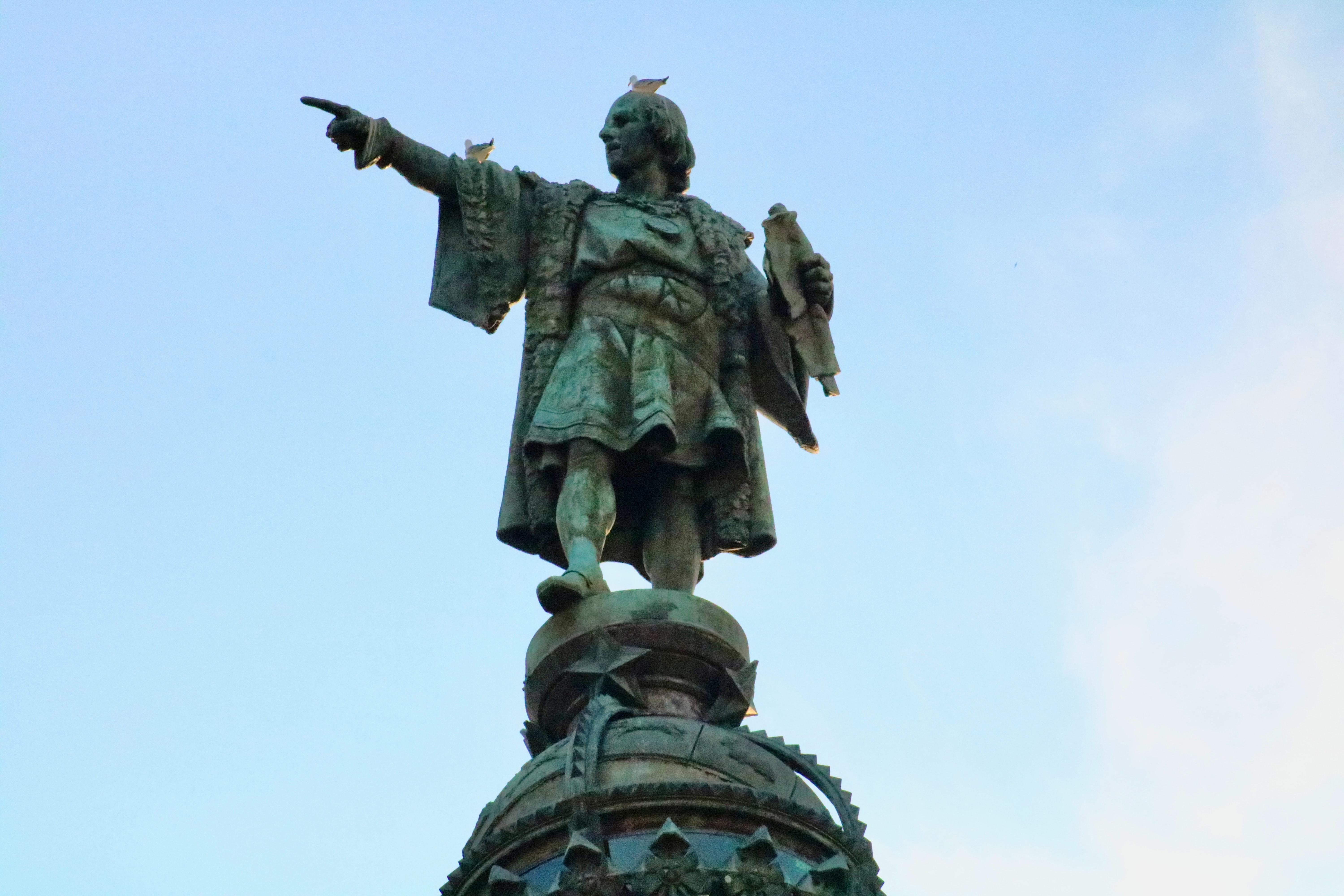Paseo de Colón en España