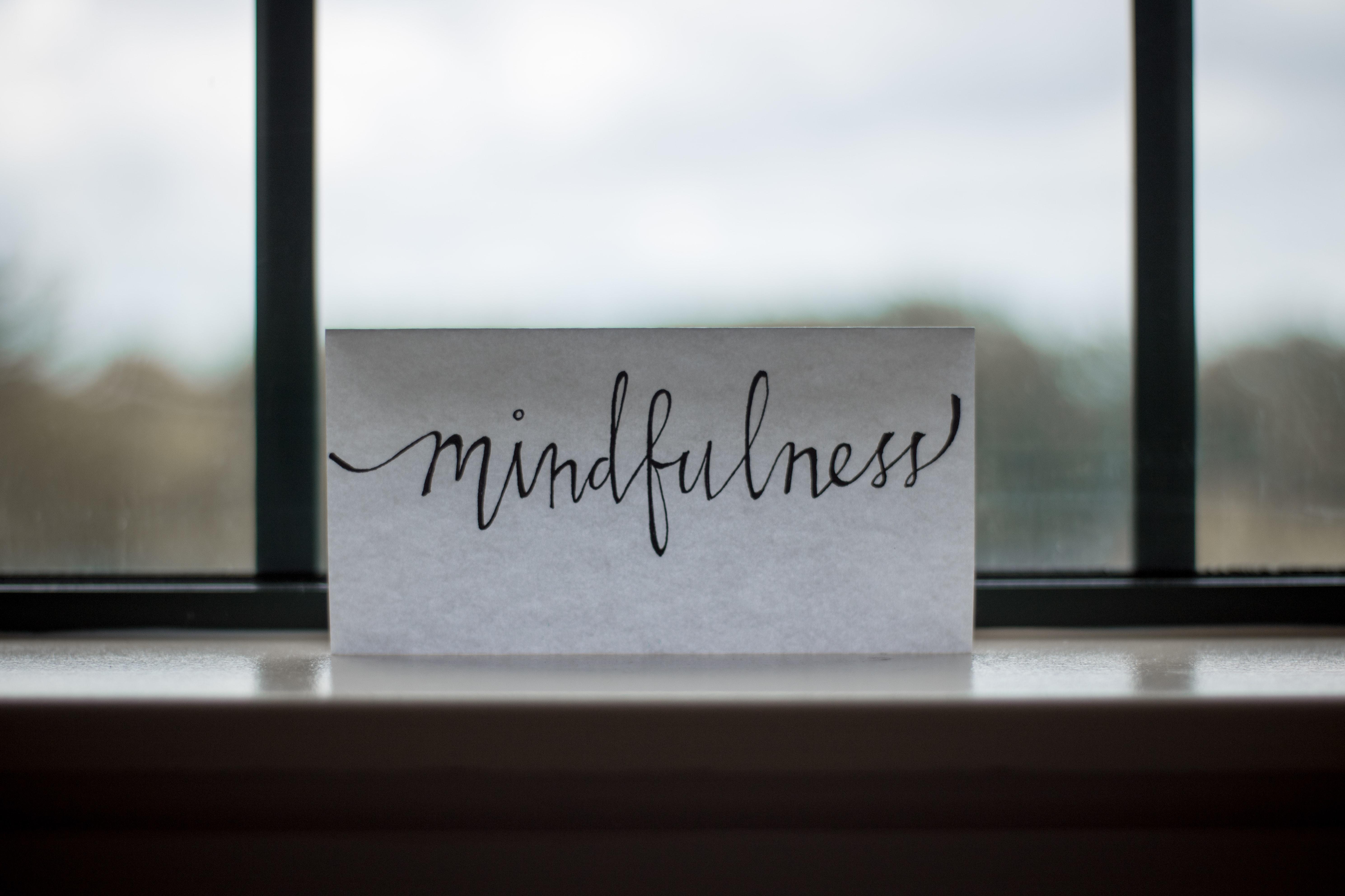 Cartel con palabra «Mindfulness»