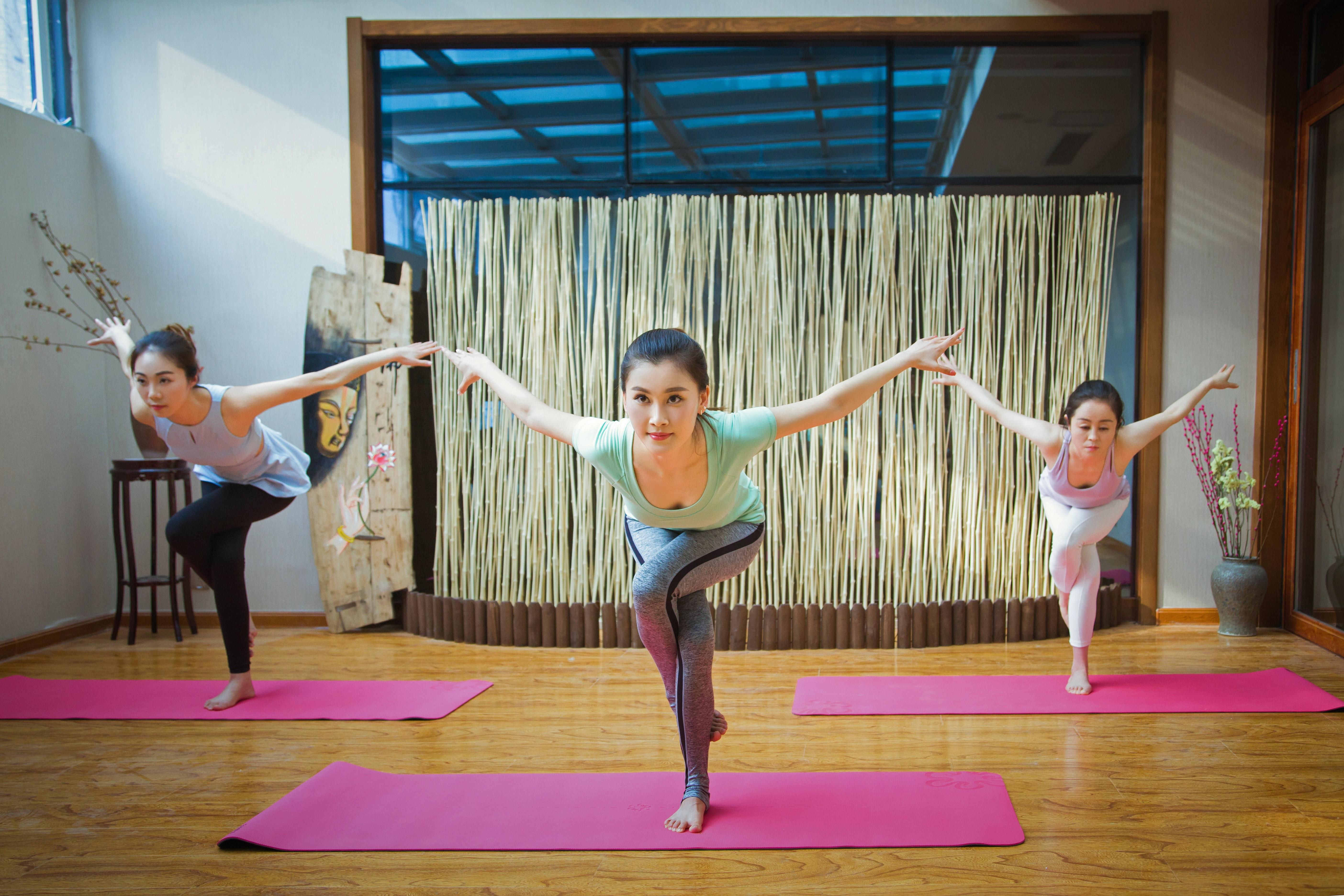 Yoga en habitación
