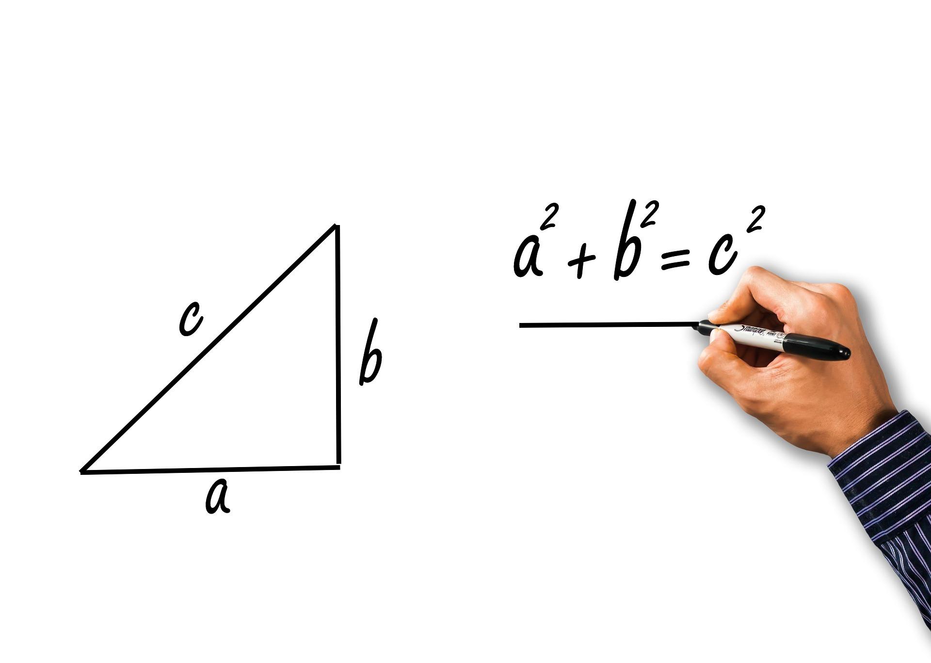 La Paes matemática M2 es especifica para el ingreso a ciertas carreras de ciencia y matemática.