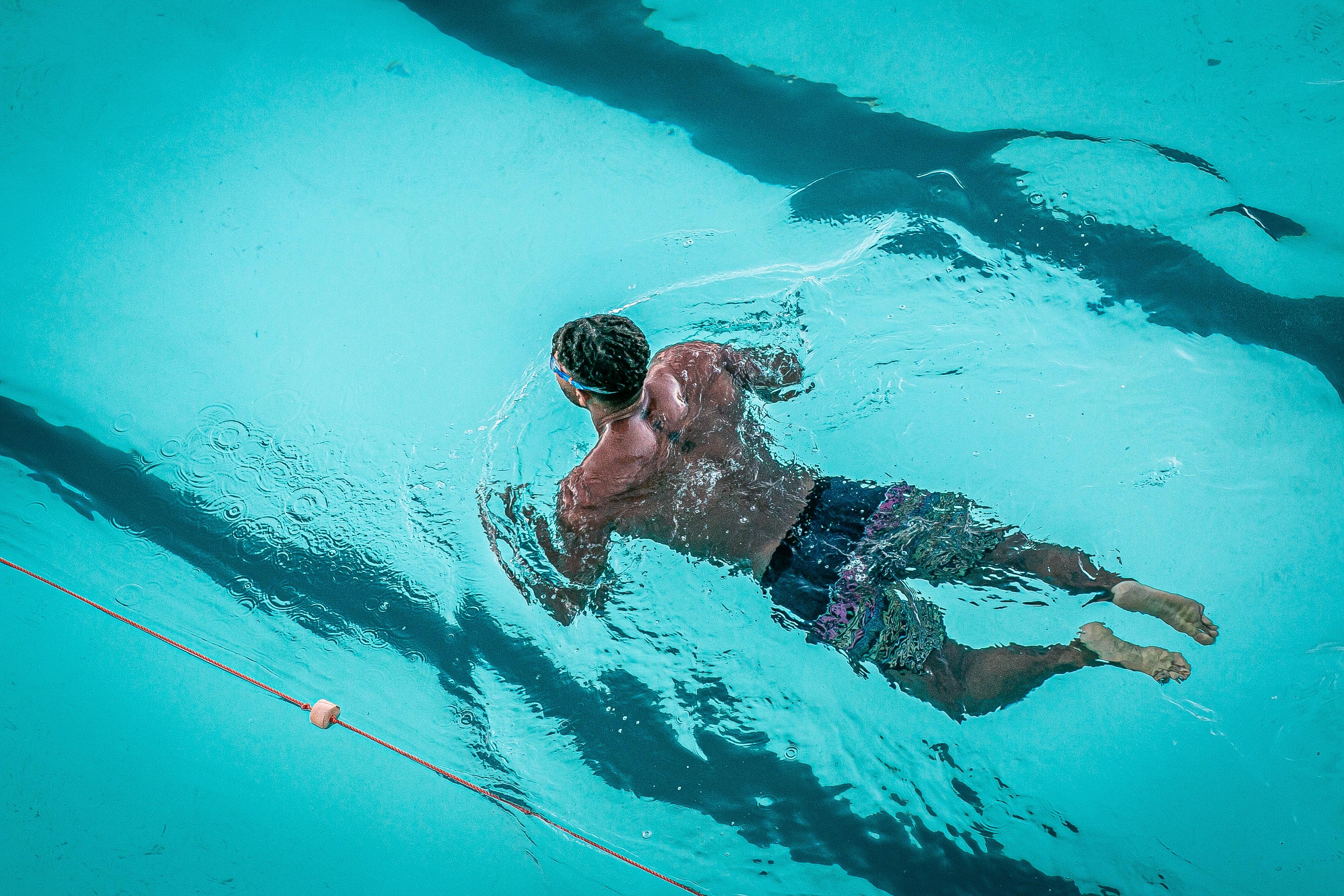 Nadador entrenando