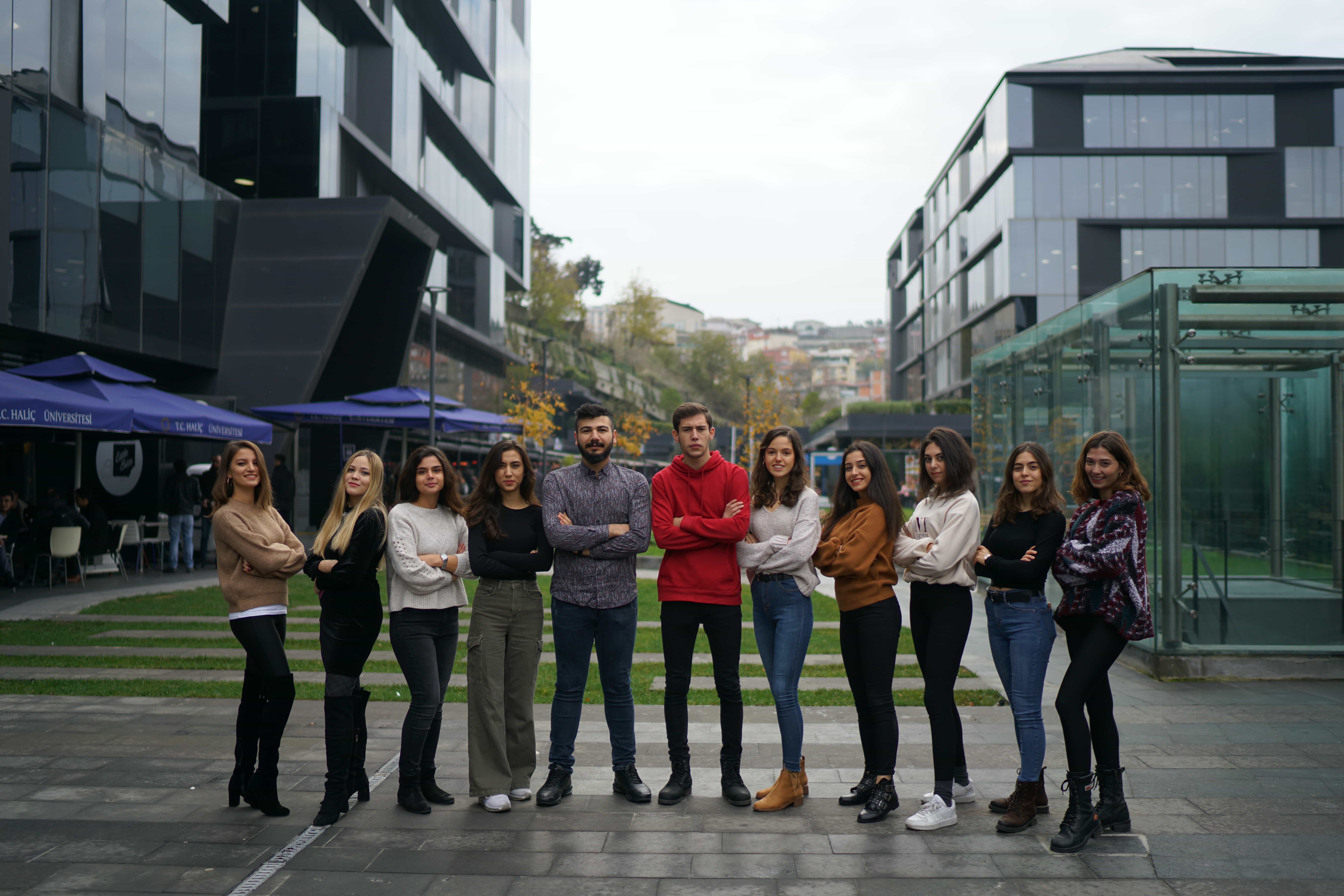 Grupo de estudiantes universitarios