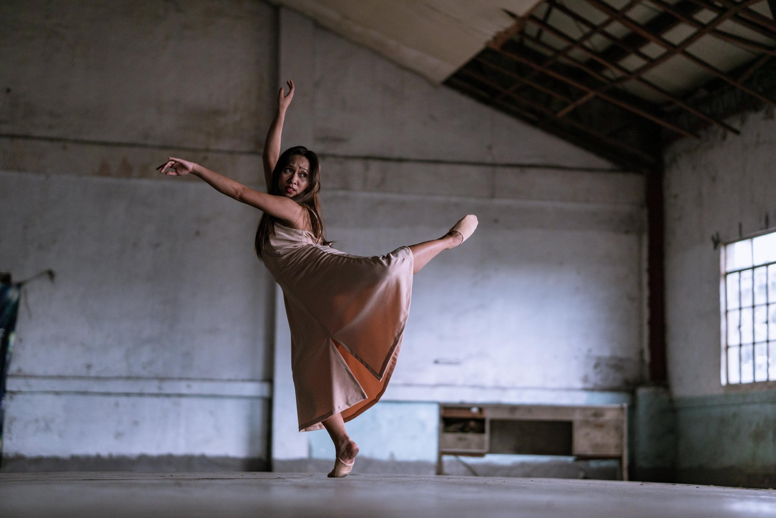 Todos pueden bailar. Pero para aprender a bailar hay que tomar clases.