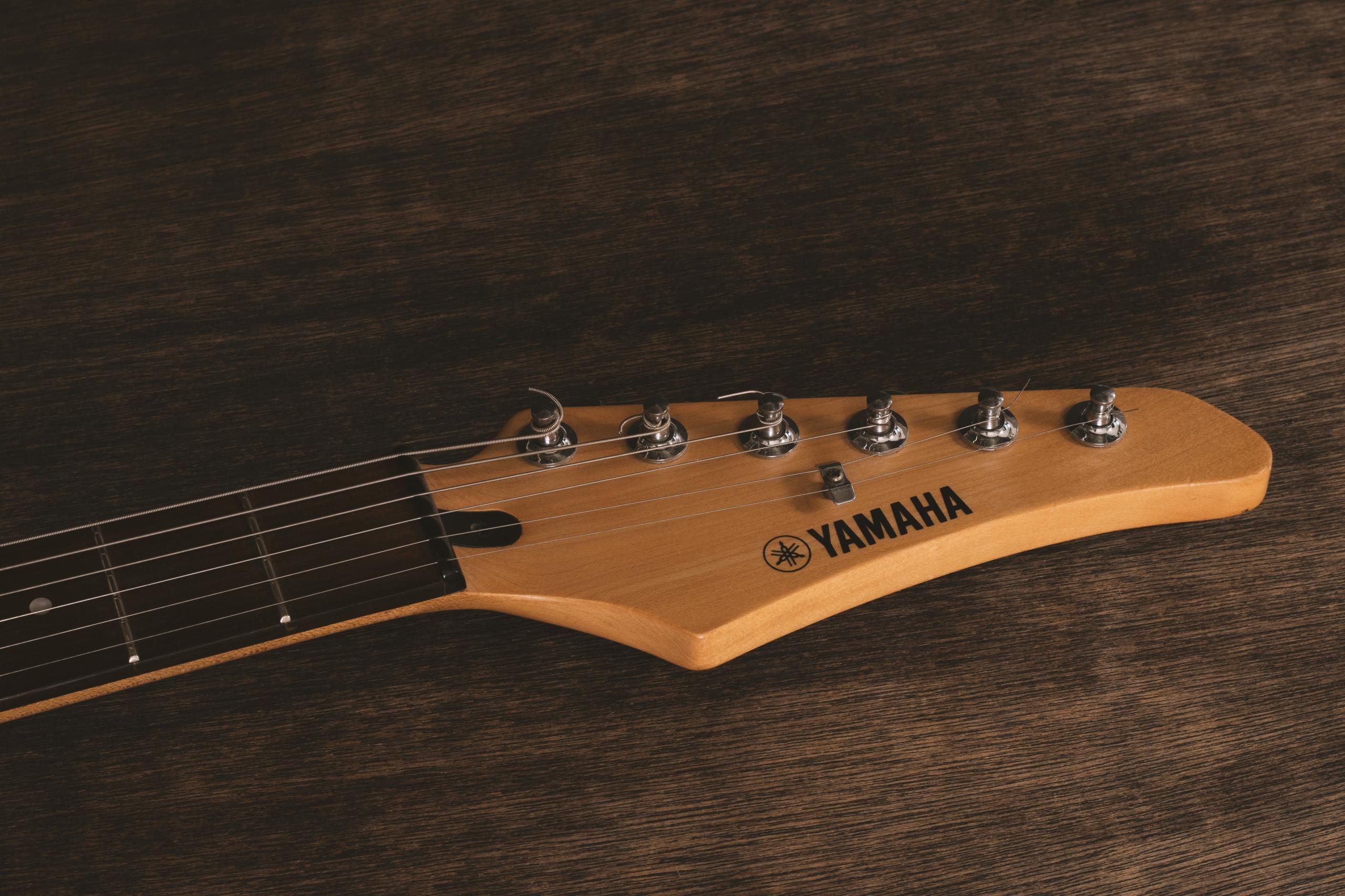 Si te gusta el rock o el blues comprar una guitarra eléctrica Yamaha podría ser la mejor opción