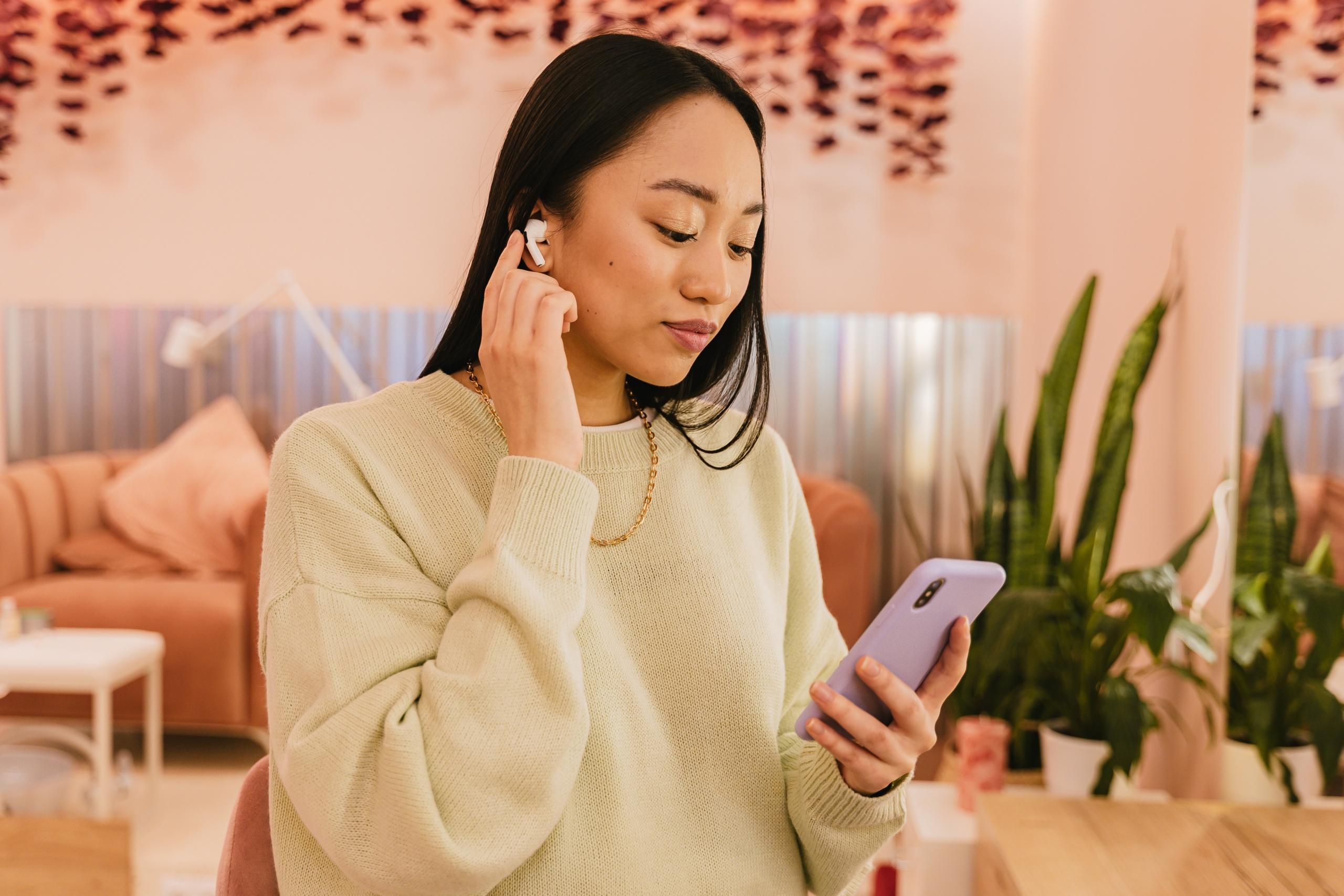 La empresa sueca Spotify revolucionó el mercado de la música con su distribución streaming.