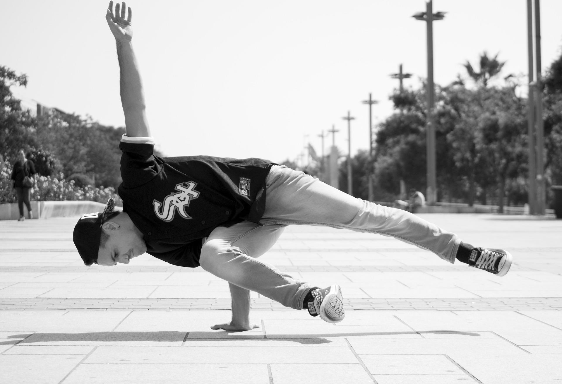 El breakdance es un estilo que se considera un baile urbano