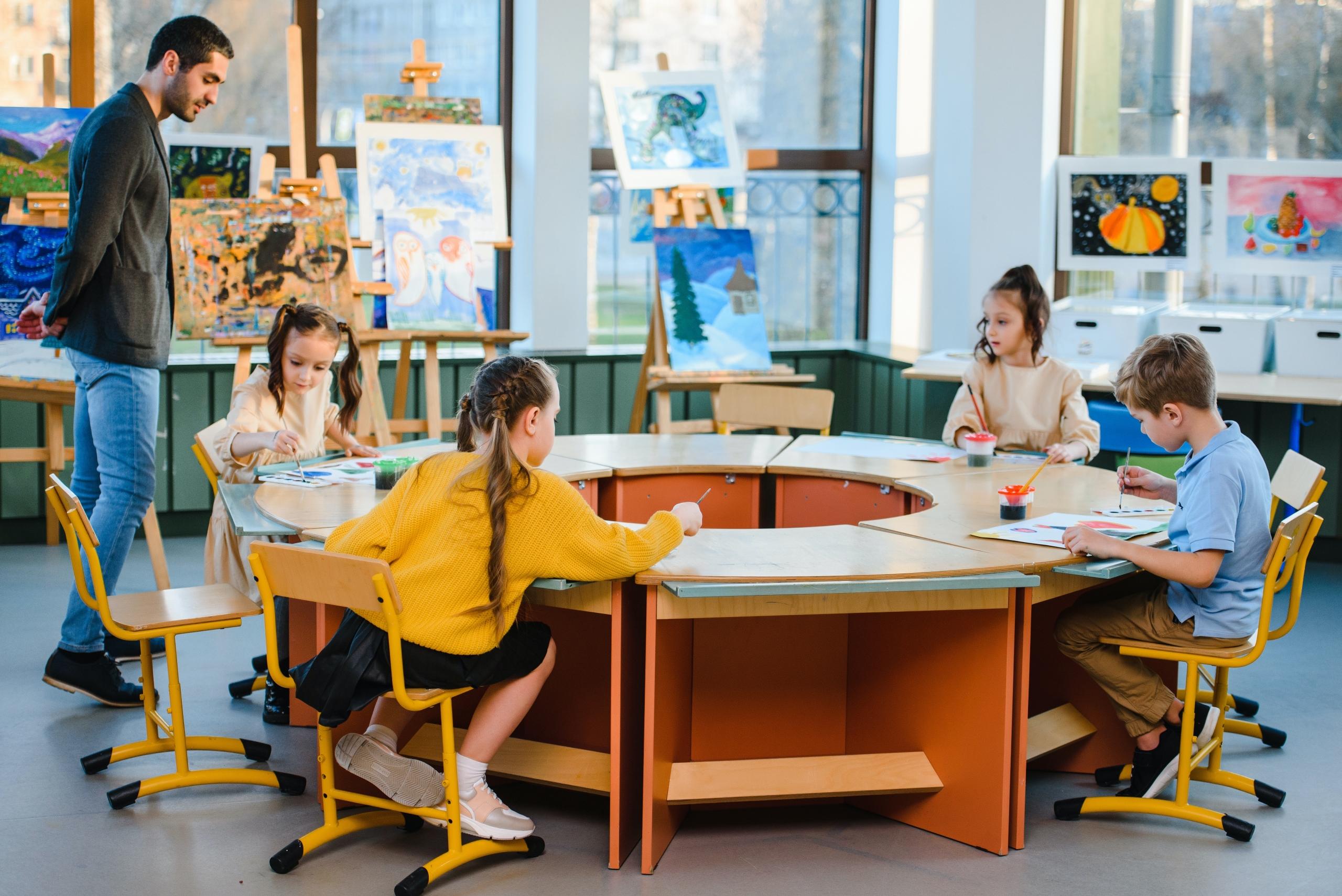 Estudiar pedagogía de artes es posible en Chile. Universidades estatales y privadas la imparten