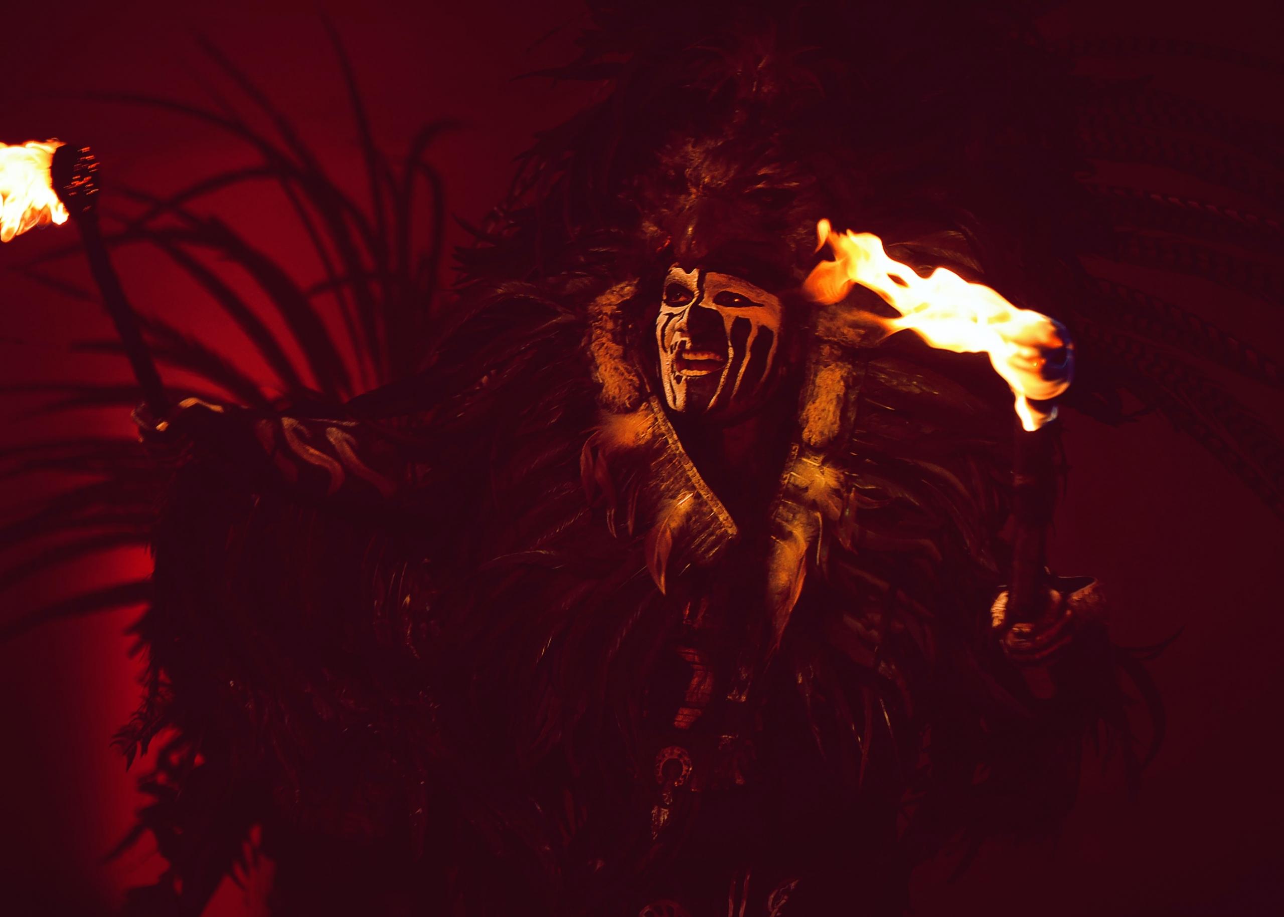 Los bailes nativos y rituales pretendía tener acceso a la gracia de la divinidad.