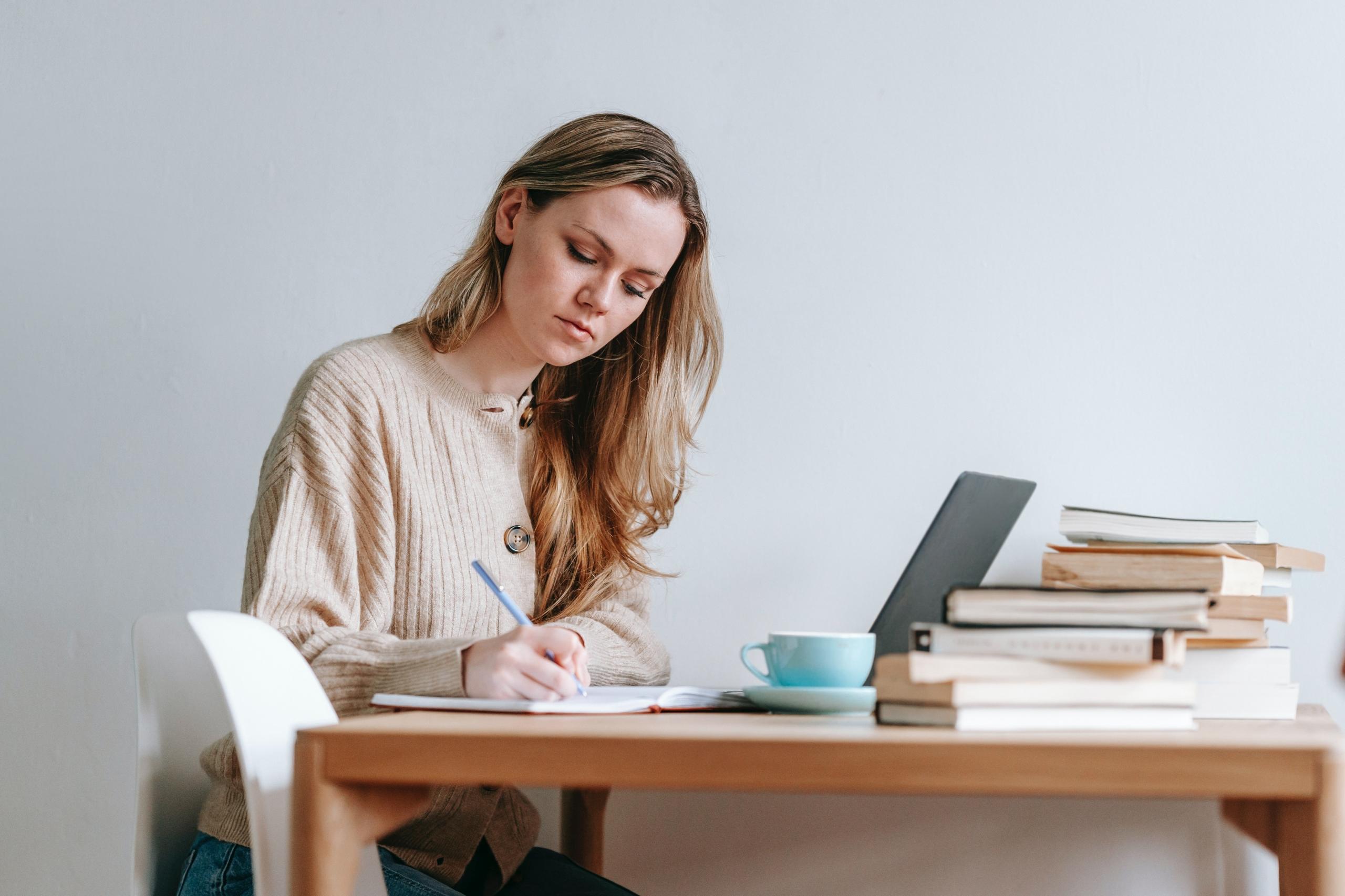 La escritura de una novela es un gran desafío para un escritor tanto novato, como experimentado.