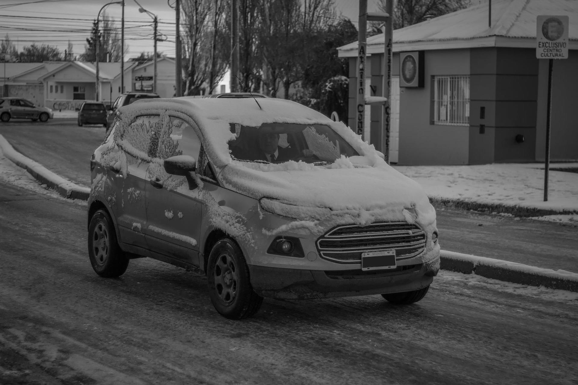 Manejar con nieve se debe hacer con precaución y consideraciones técnicas.
