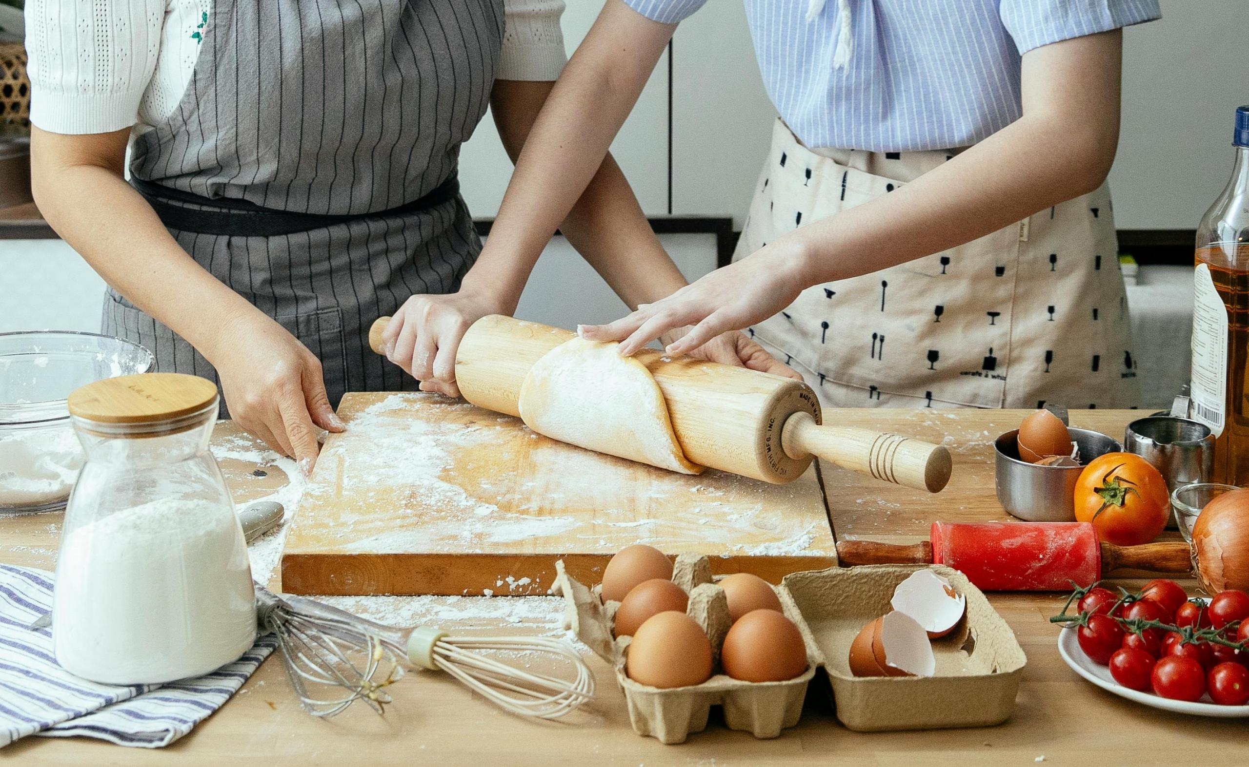 La masa de la empanada de estirarse 20 cm para poder recibir el relleno.