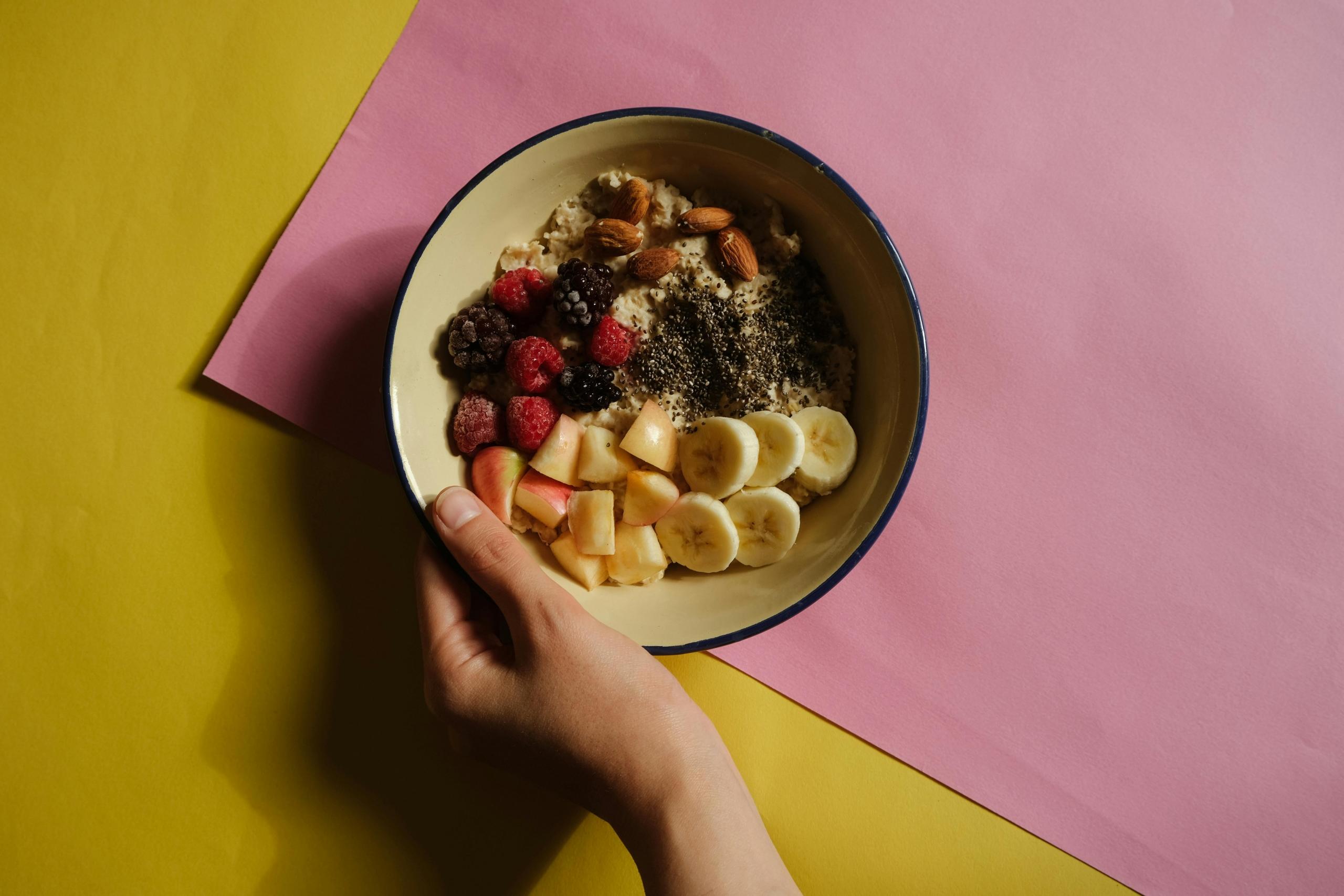 Comer saludable es una de mejores maneras para romper el ayuno.