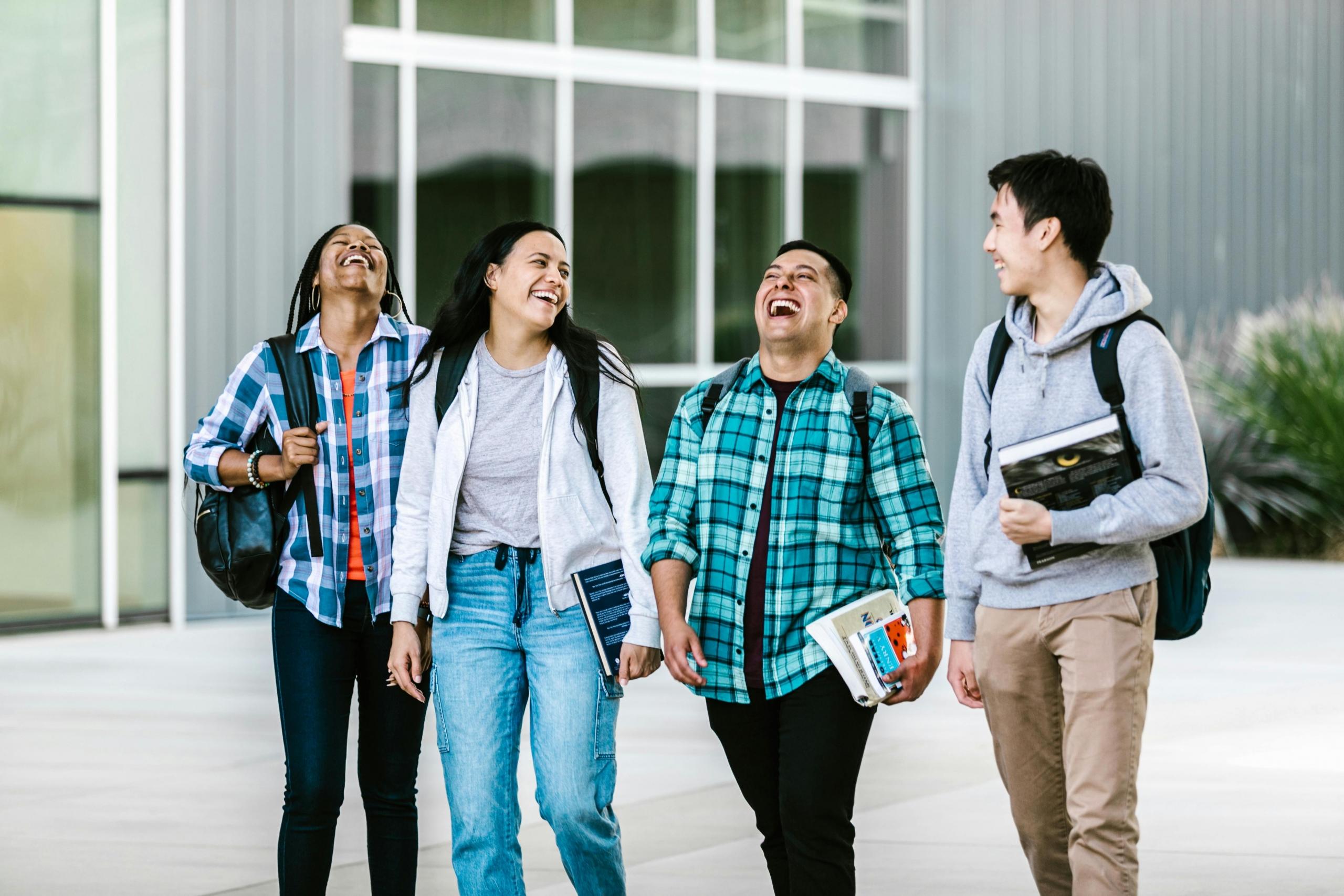 Los jóvenes chilenos tienen una gran opción de estudiar medicina en Australia.