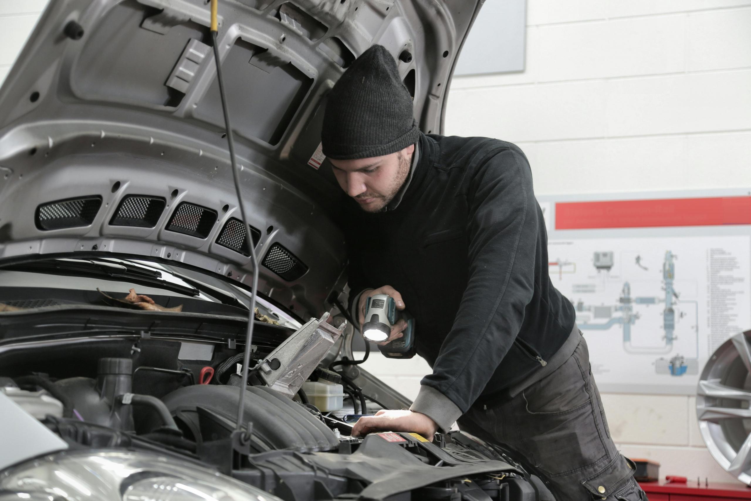 La mecánica básica es fundamental para conocer mínimamente tu automóvil.