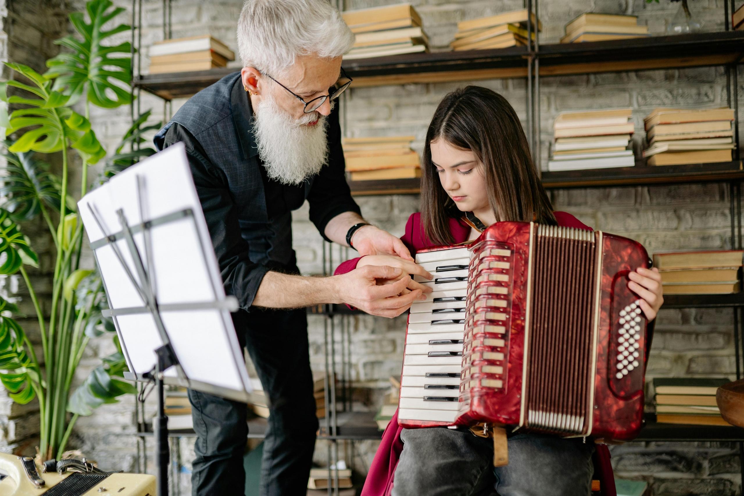 Estudiar música en Chile es una oportunidad para aprender a componer, interpretar y enseñar.