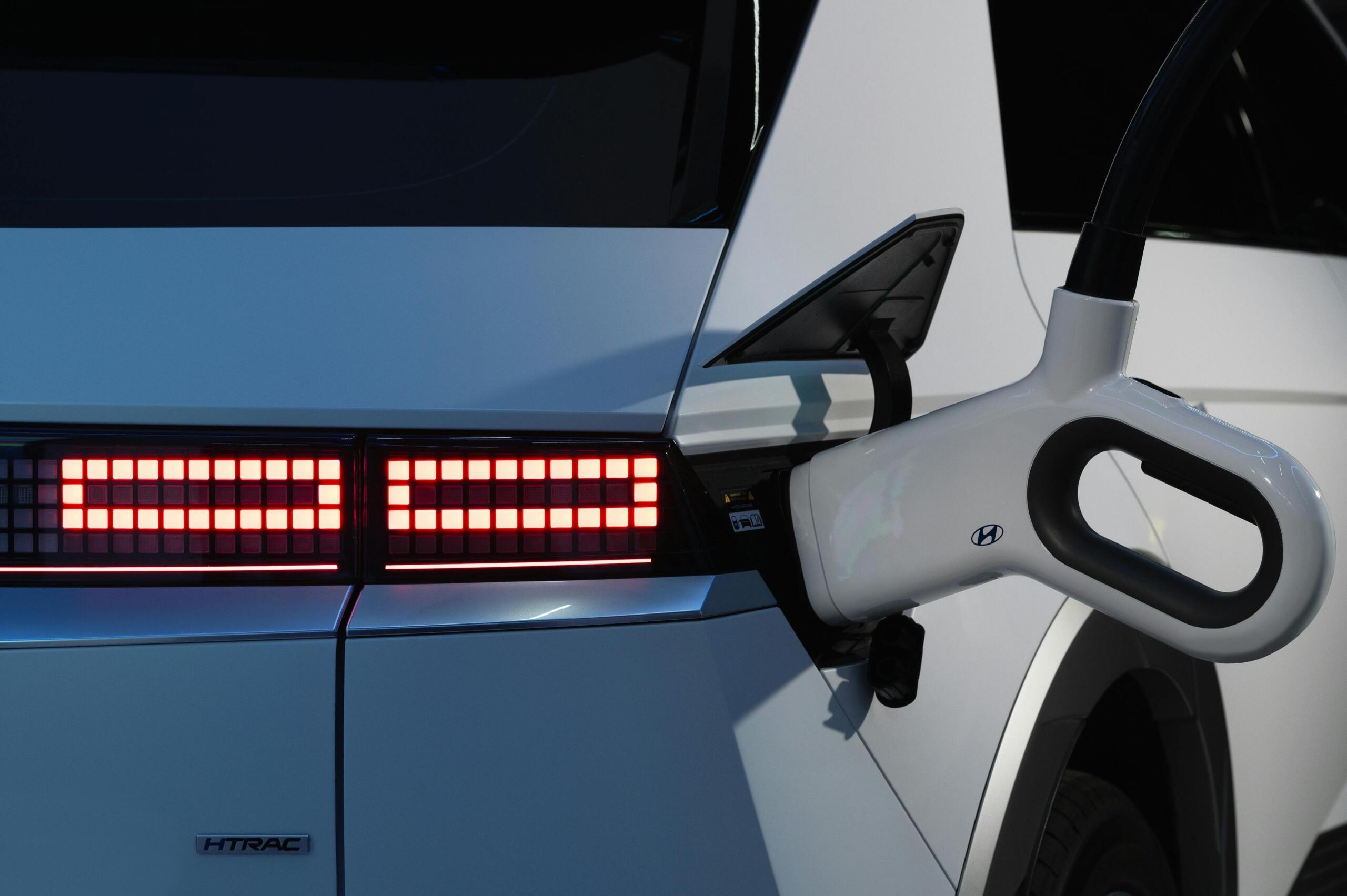 El auto eléctrico y su tecnología es el futuro.