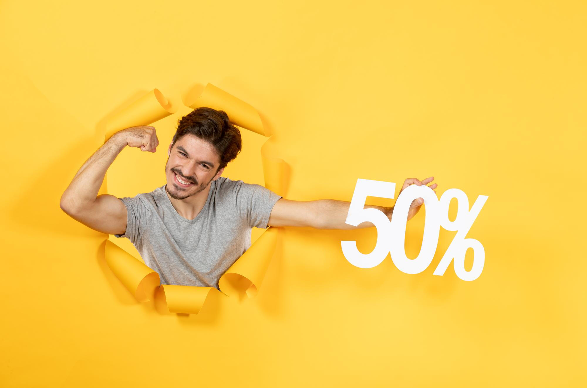 Los números racionales pueden ser fracciones o tener forma de número con decimal. 