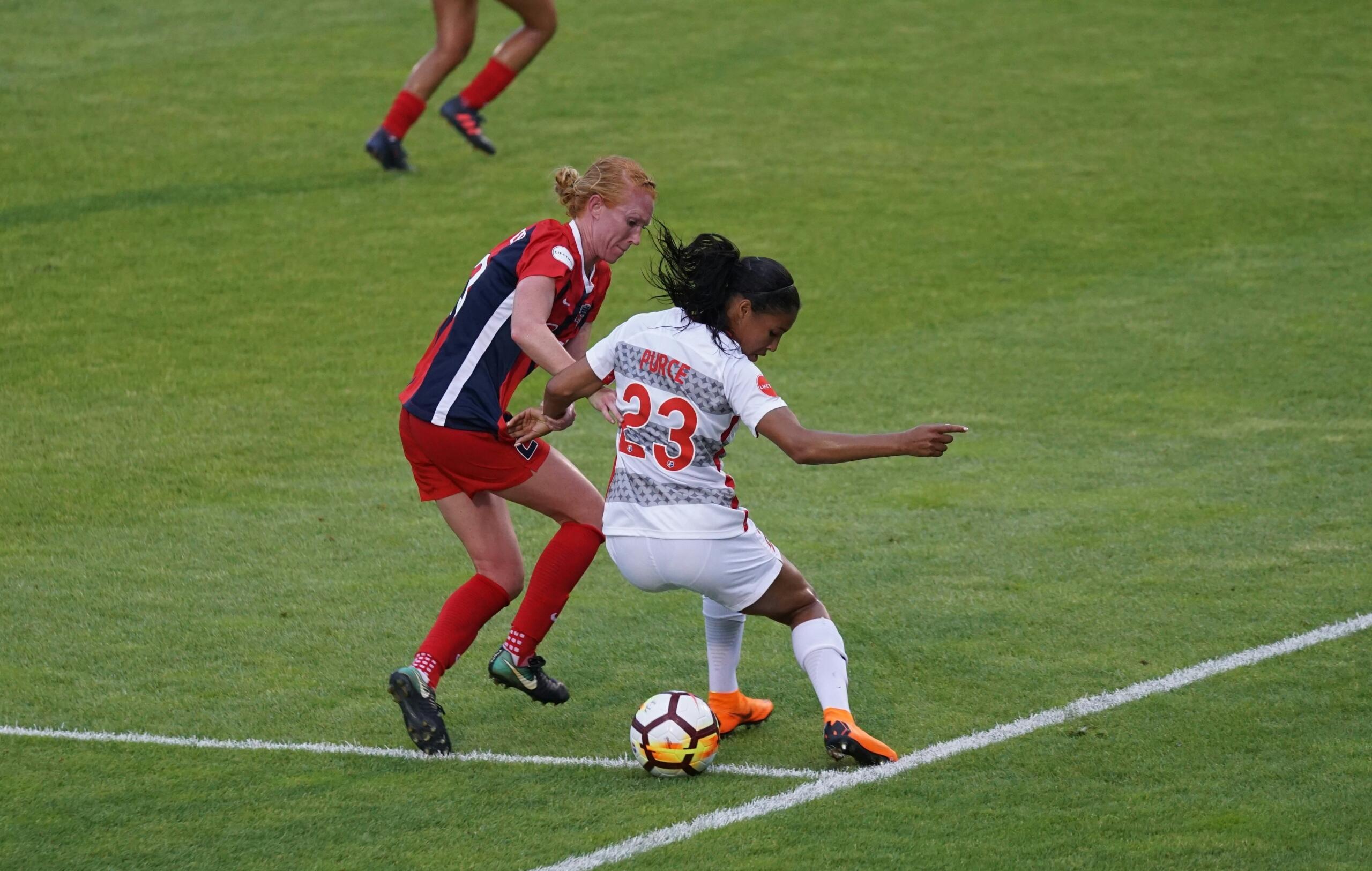 Mujeres jugando en el mundial.