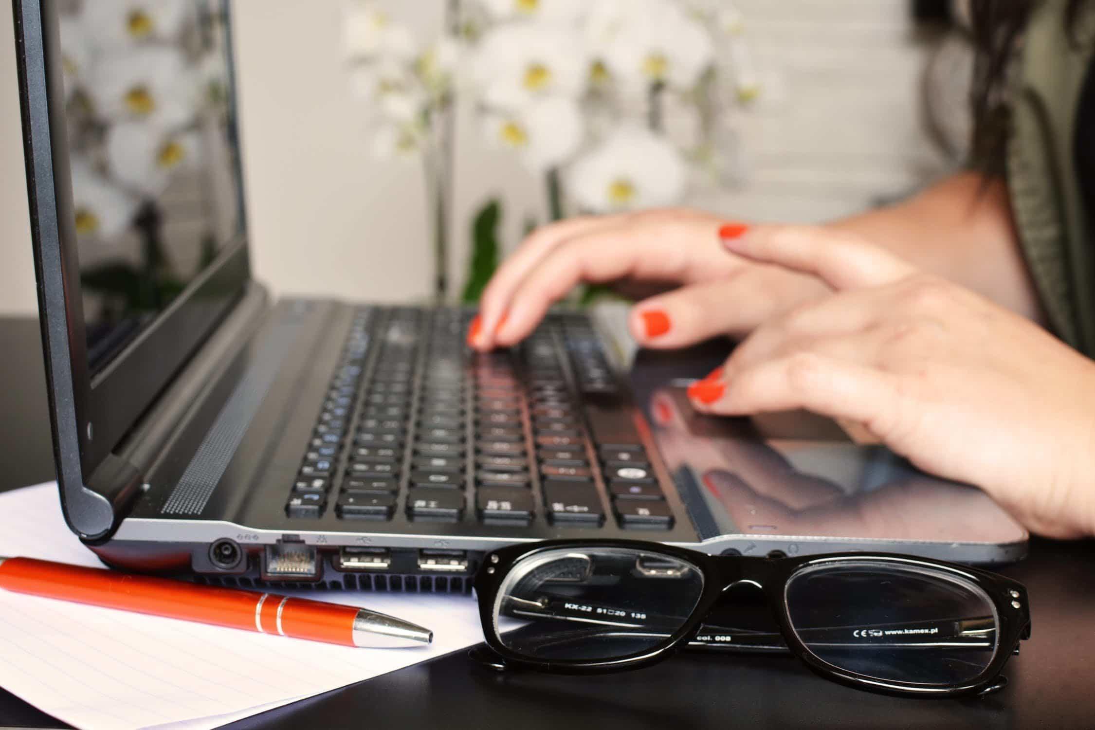 Descubre los softwares de libre acceso.