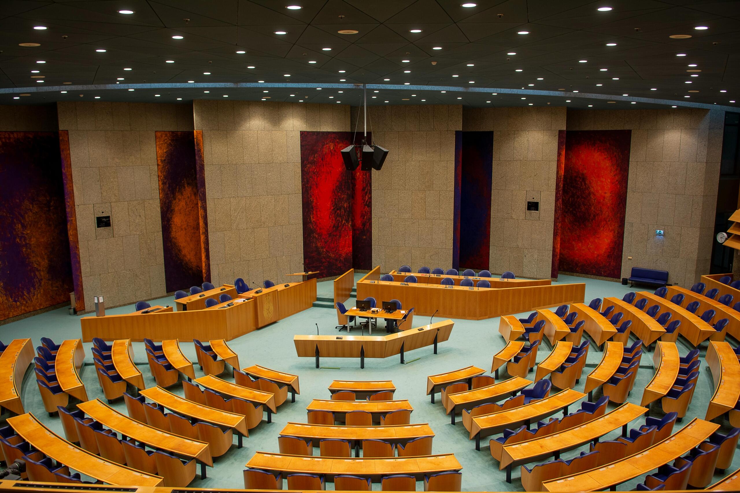 El Poder Legislativo se expresa en plenitud en el Congreso nacional.