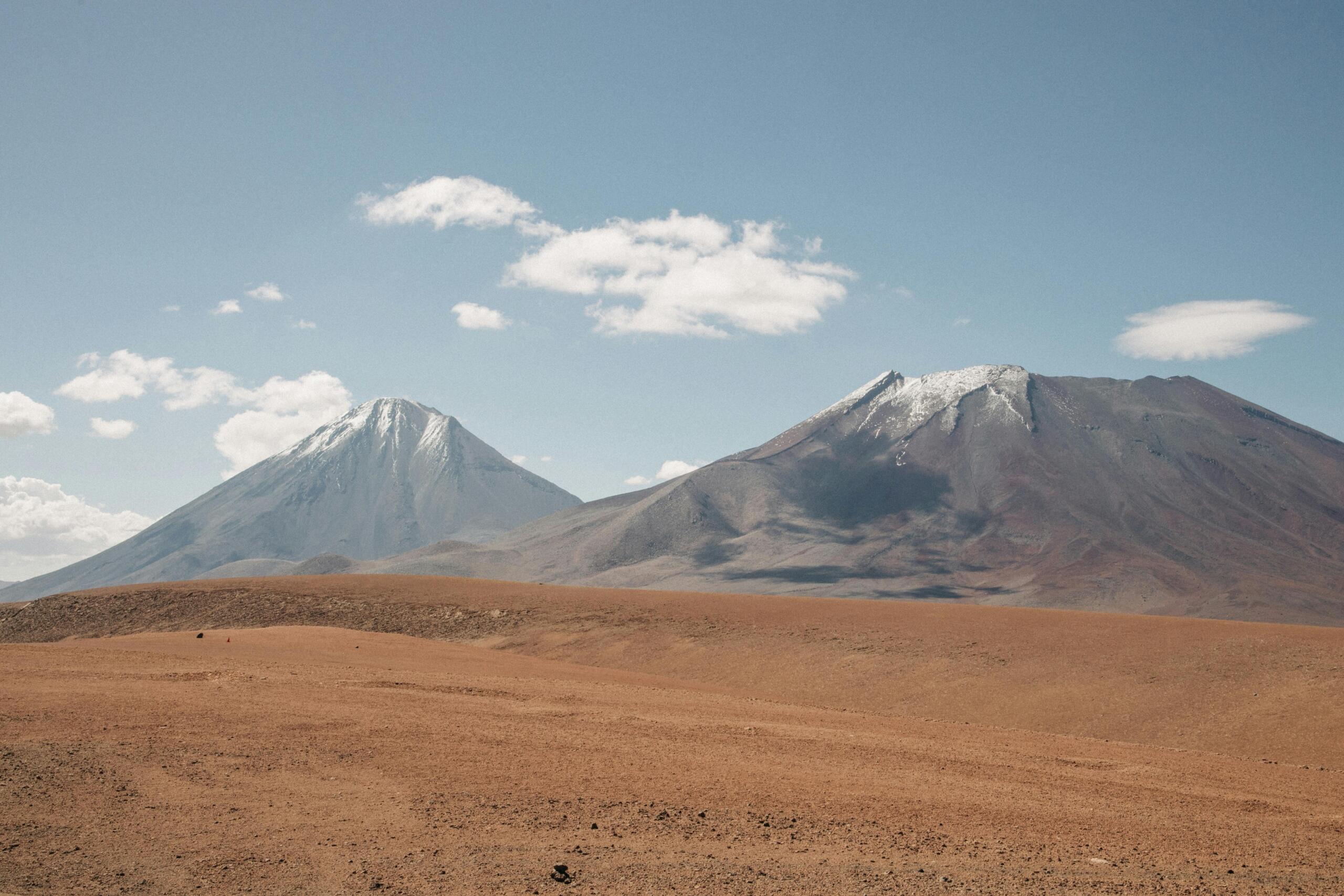 Las montañas de Chile adquieren diferente forma según el sector de la Cordillera de los Andes donde se encuentren.