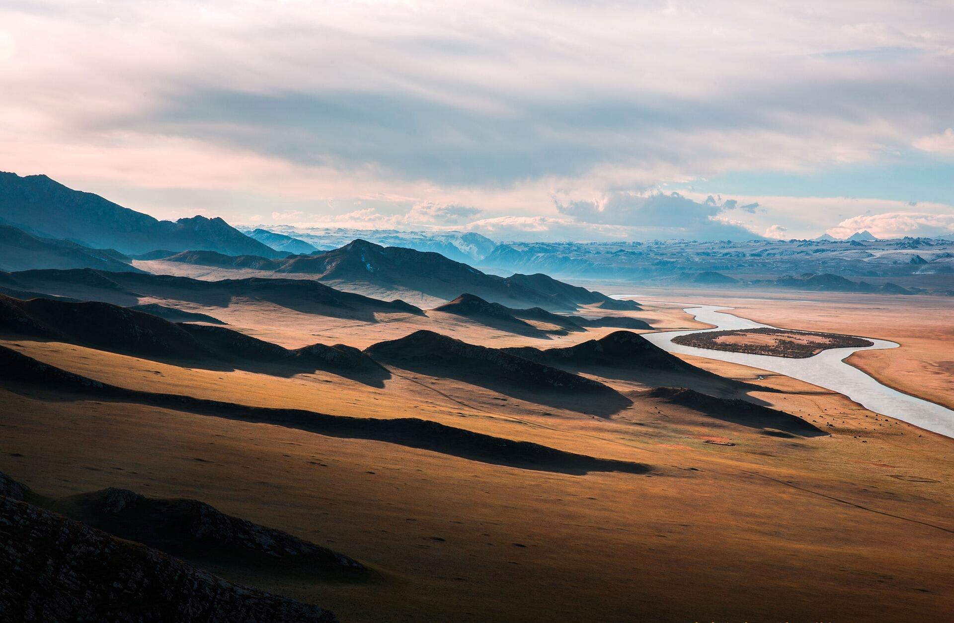 De los ríos de Chile, el Loa es el más largo.