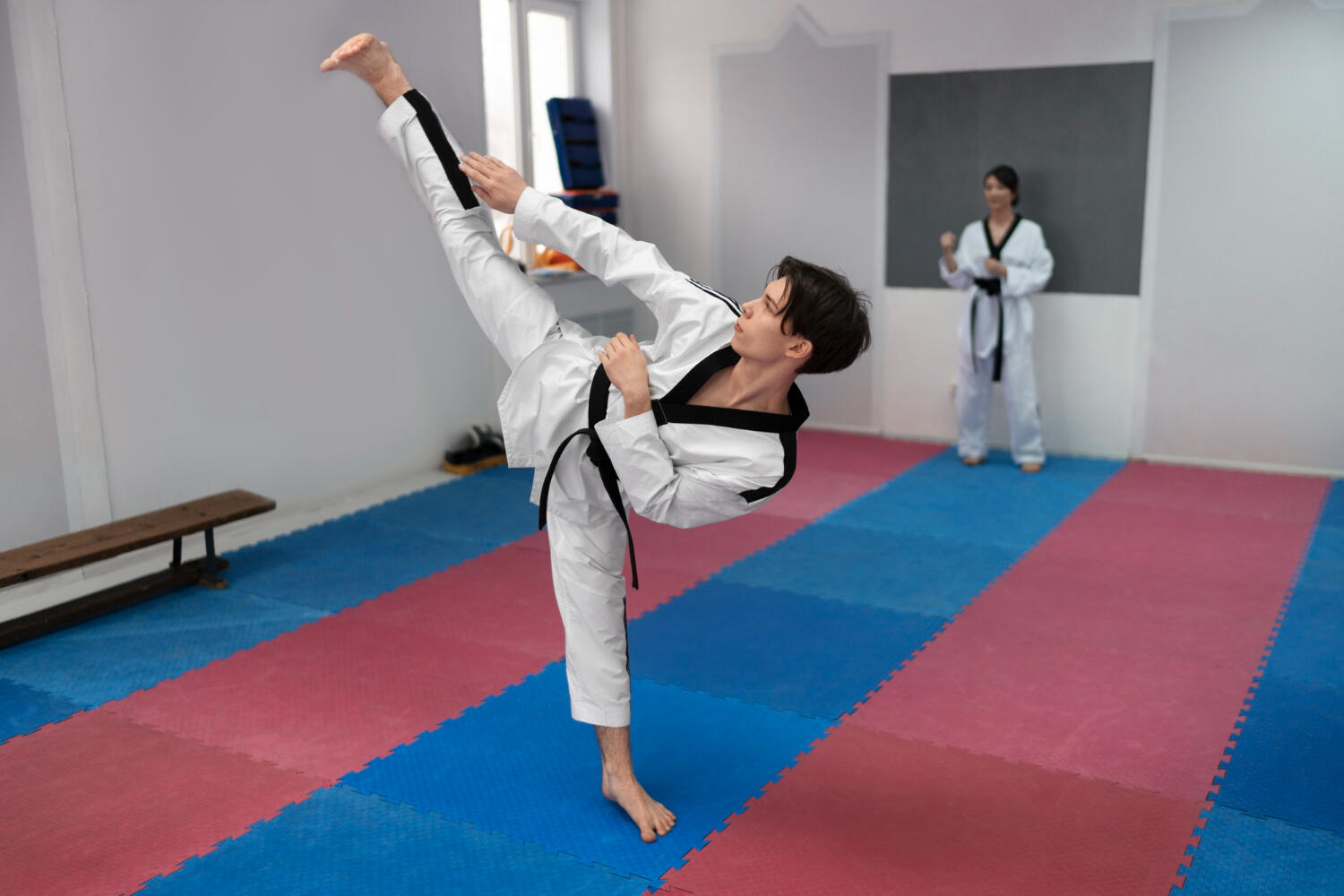 El taekwondo es una disciplina que viene de Corea.
