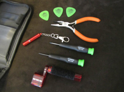 Qué accesorios necesitas para tocar la guitarra