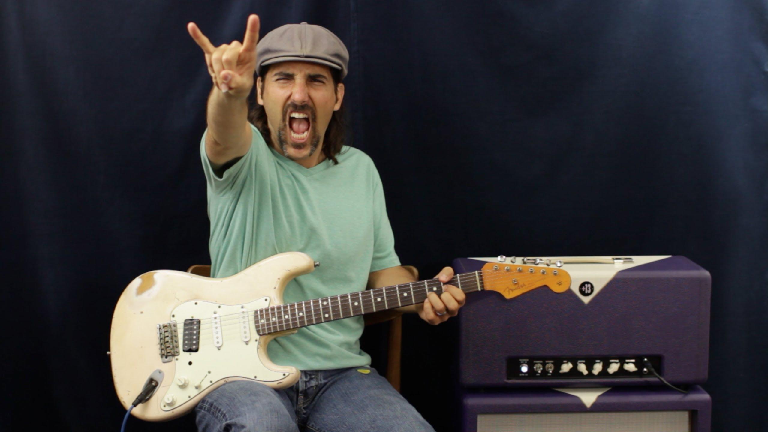 Disfruta aprendiendo a tocar la guitarra.