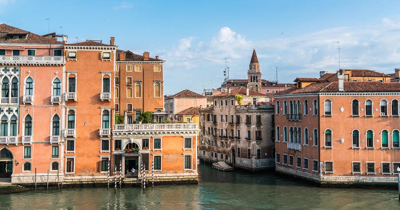 Canales de la ciudad de Venecia.