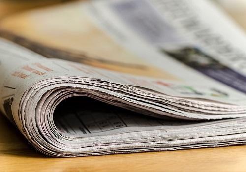 El español también se puede aprender leyendo el periódico.