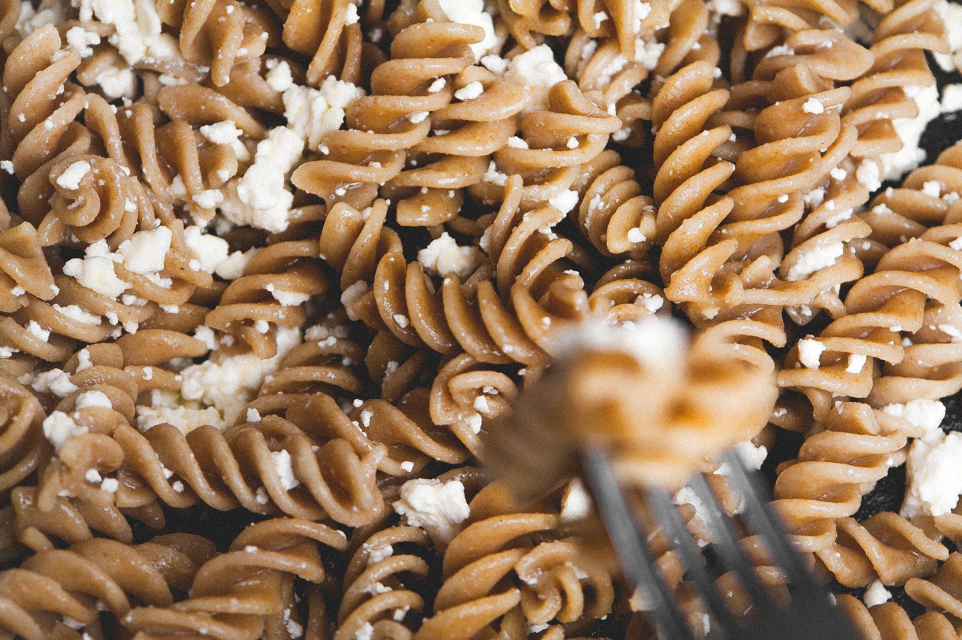conoce el numero de calorias que puedes ingerir para mejorar tu forma fisica