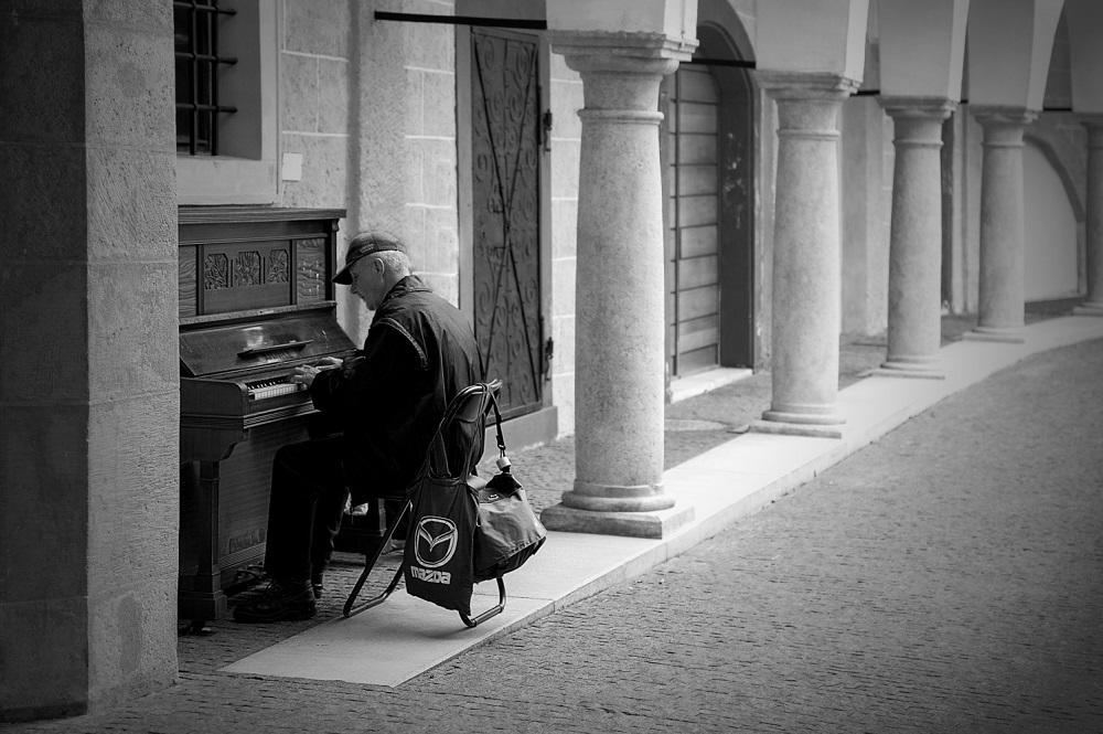 Música moderna y piano sin solfeo