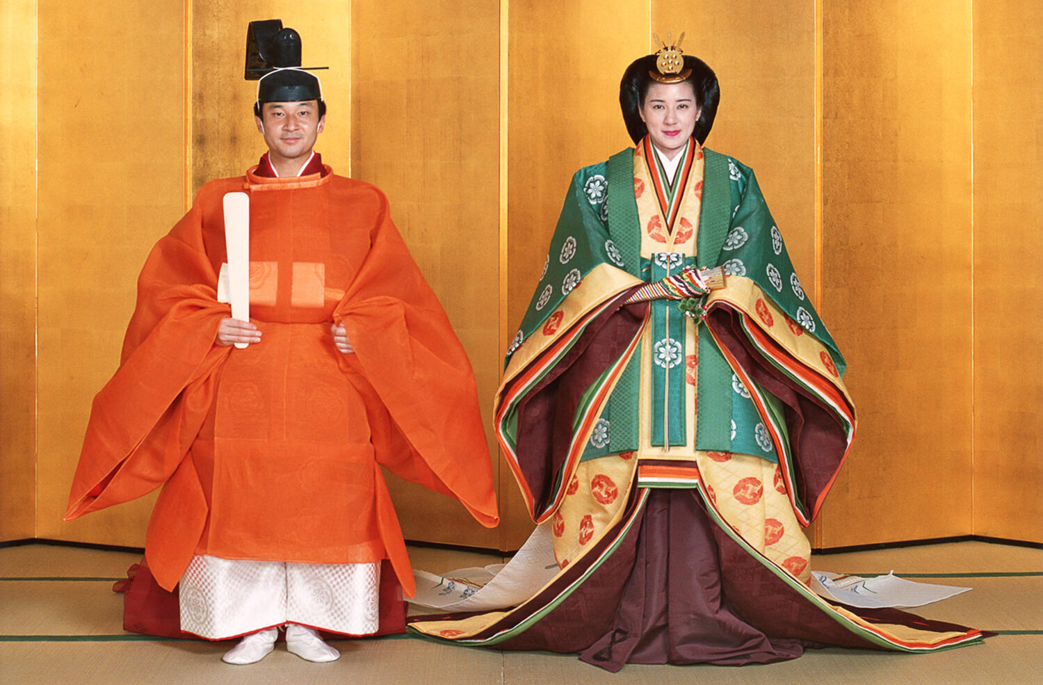 Emperor_Naruhito_and_Empress_Masako_in_formal_wedding_robes