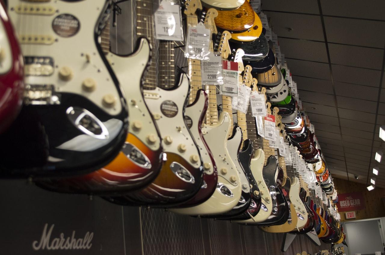 costos diversos guitarra