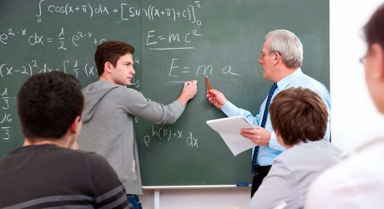 No dudes en preguntarle a tu profesor por cada duda en las ecuaciones, en los ejercicios, en cada cosa te genere duda.