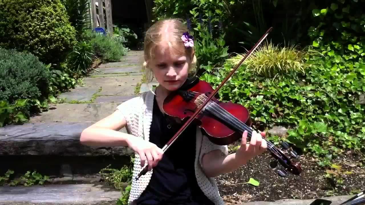 GermanViolinistGirl