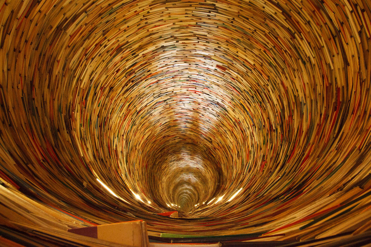 book-tunnel