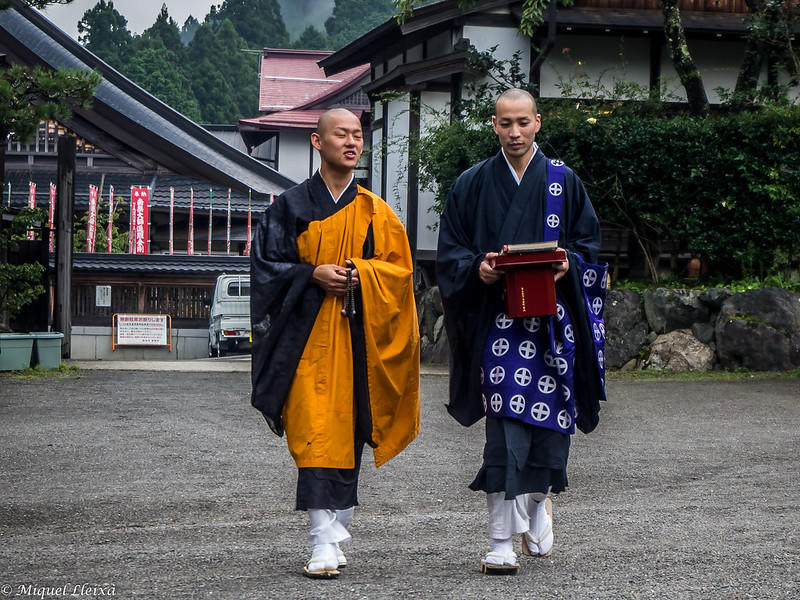 Trajes de monjes Japoneses