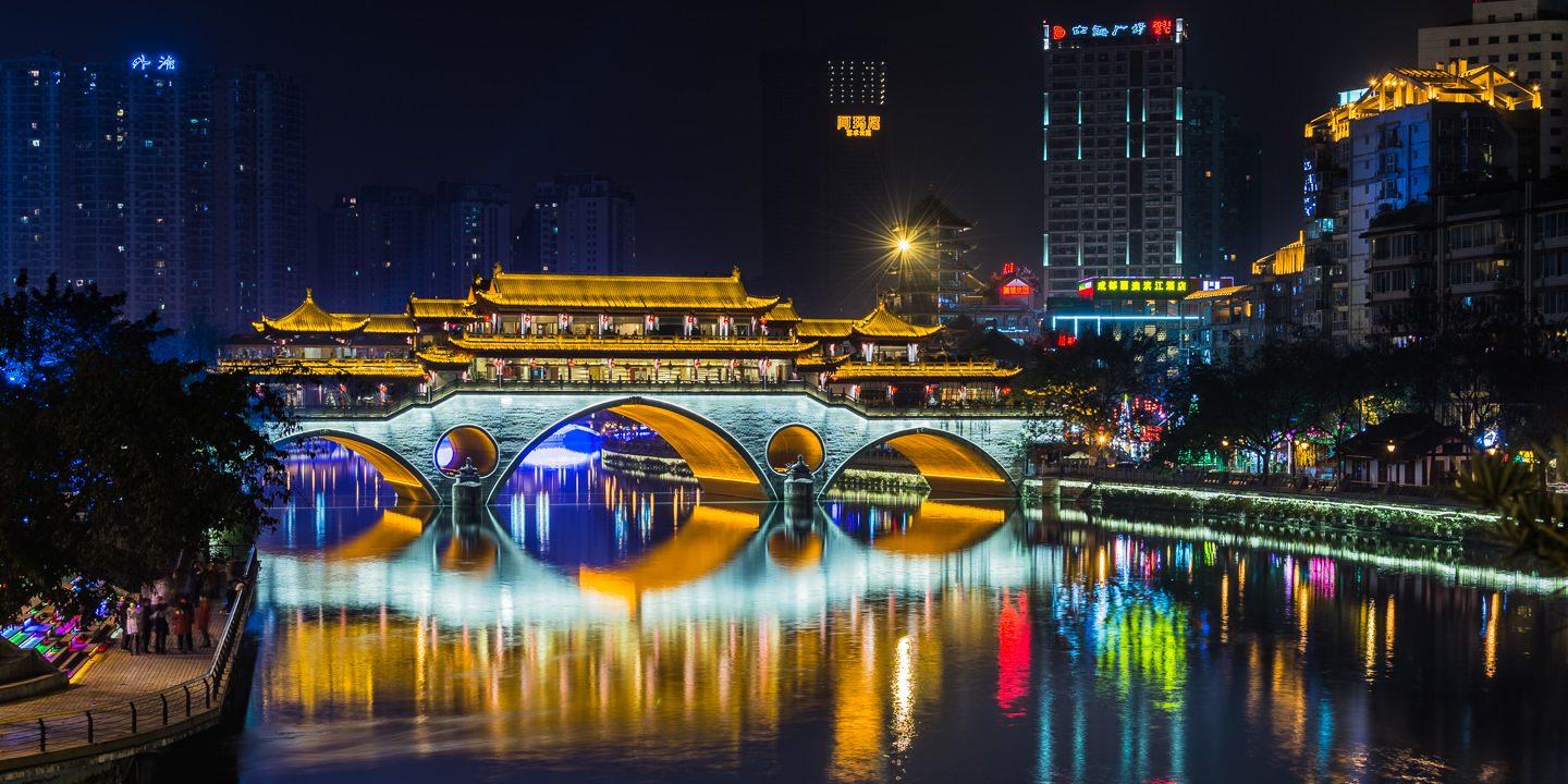 Las ciudades chinas muestran una hermosa mezcla de tradición y modernidad.
