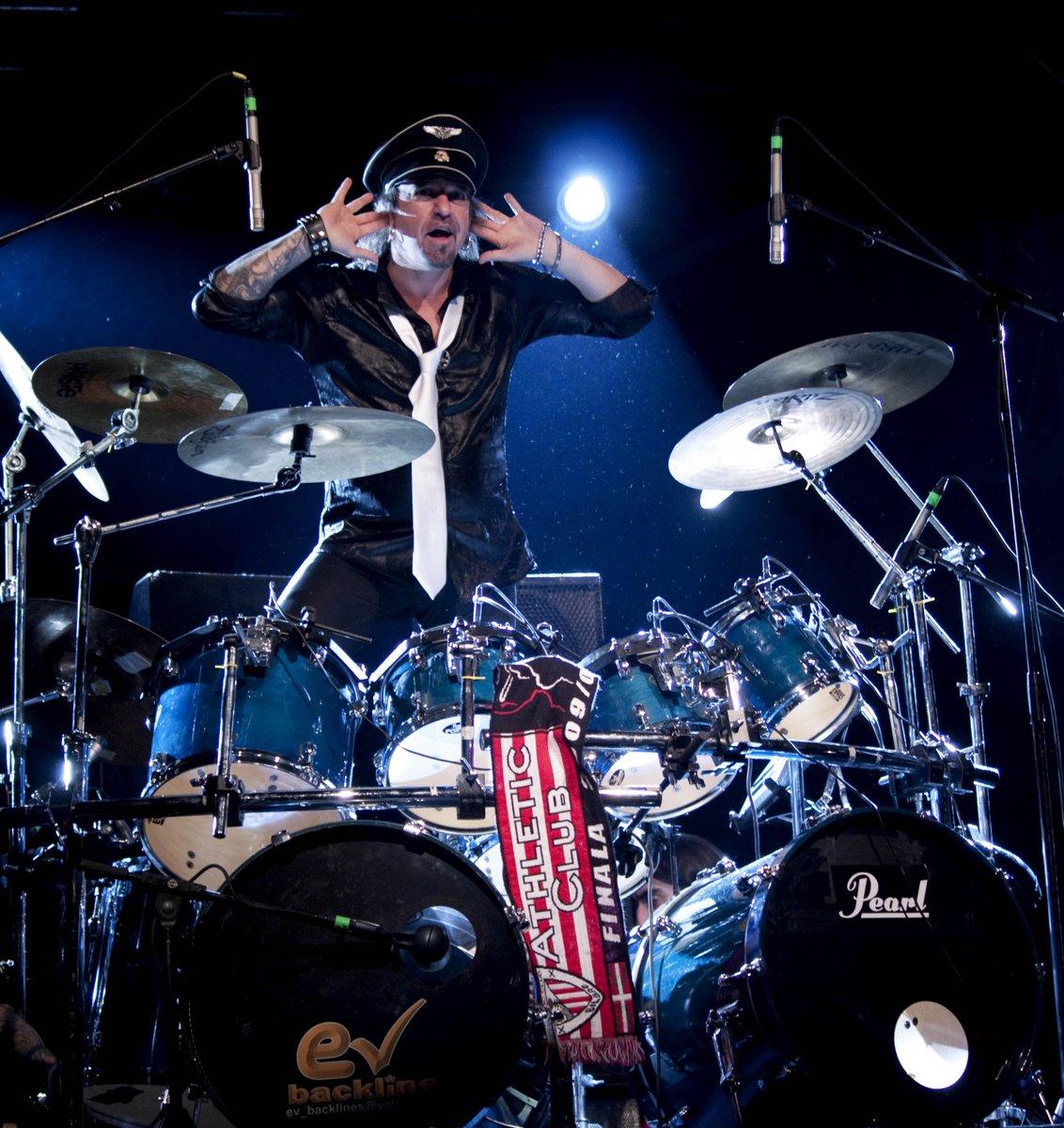 <em> Txus Di Fellatio, baterista, compositor y líder de la banda española Mago de Oz. </em>