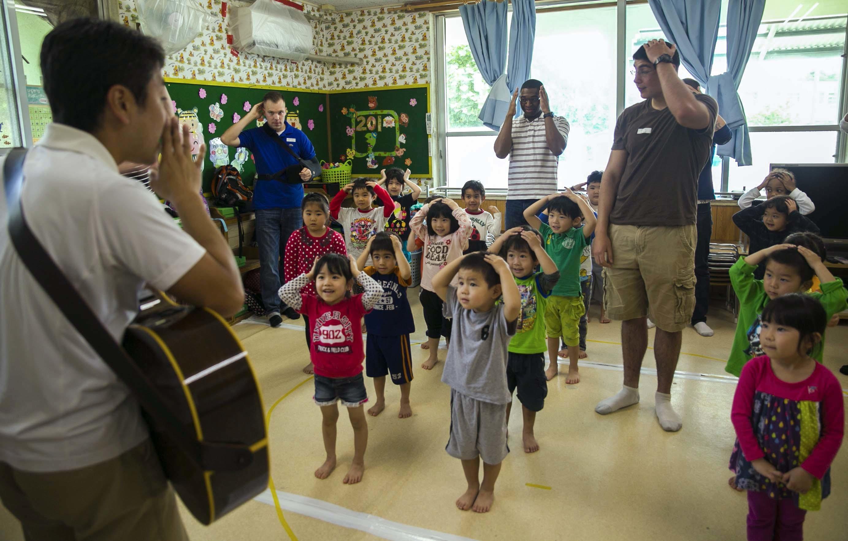 <em> Clases de canto para niños. Iniciación musical y estimulación temprana, un importante aspecto a incluir en tu experiencia. <em>
