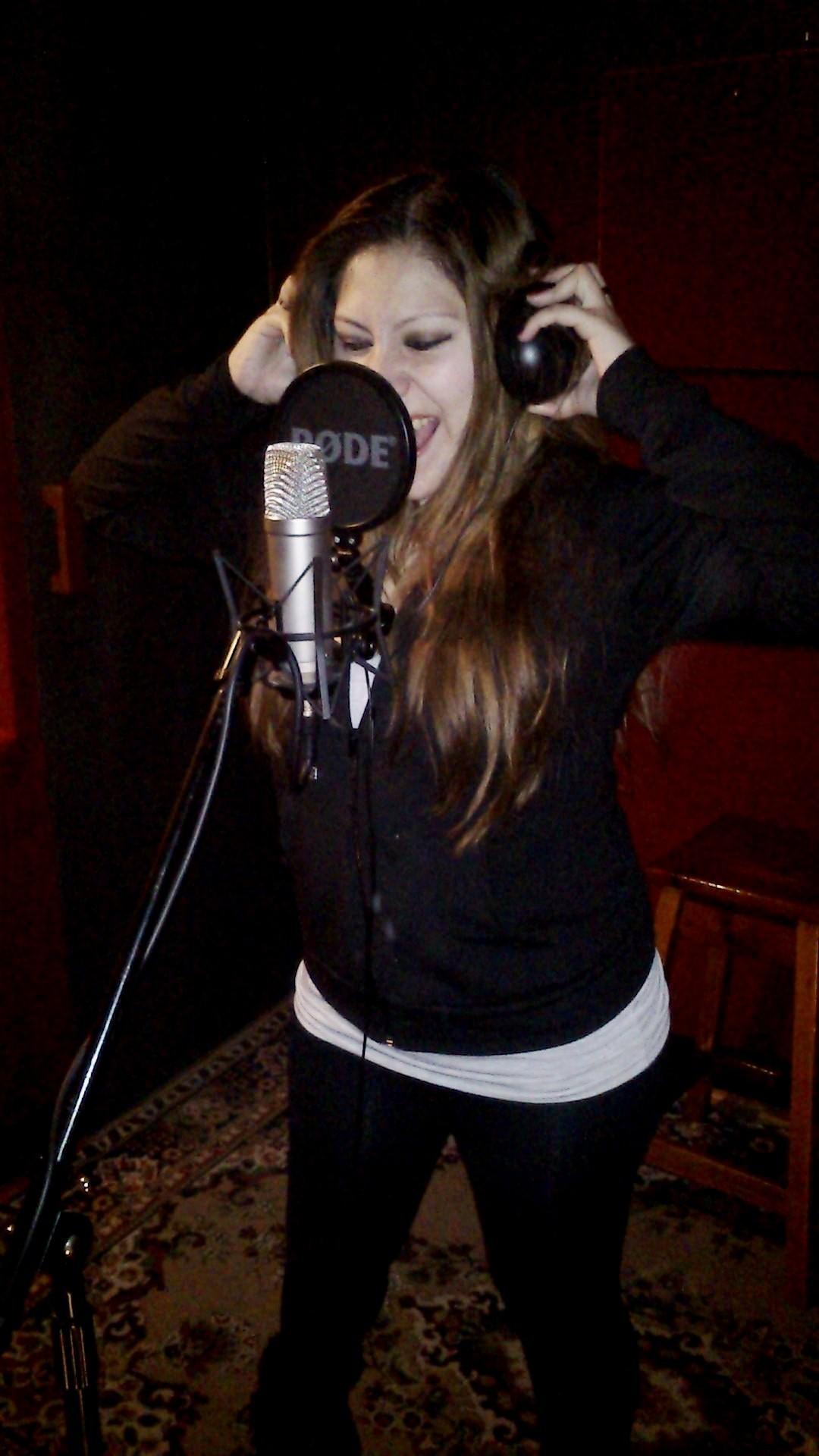 <em> Muchos profesores de canto cuentan con un estudio de grabación. <em>