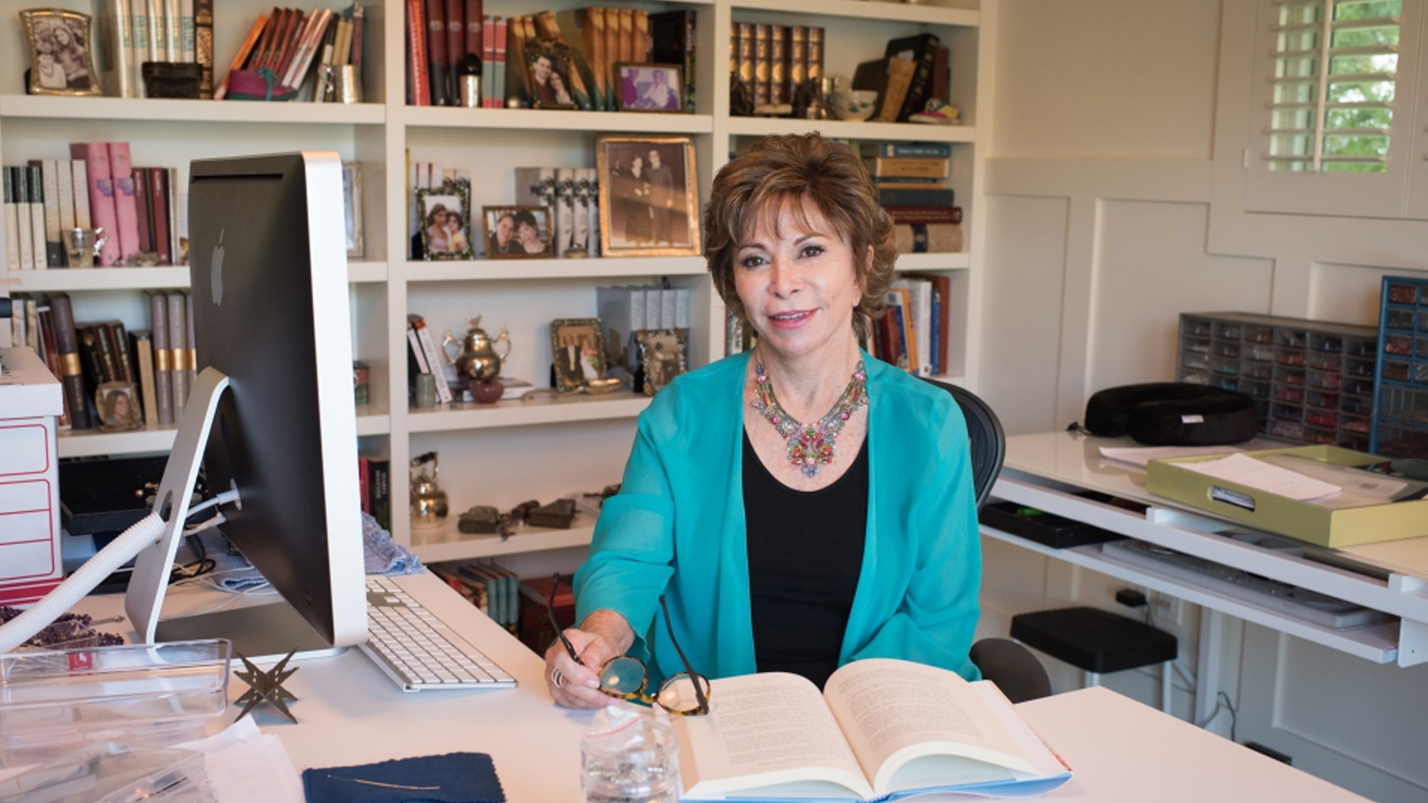 Fotografía de la talentosa escritora Isabel Allende
